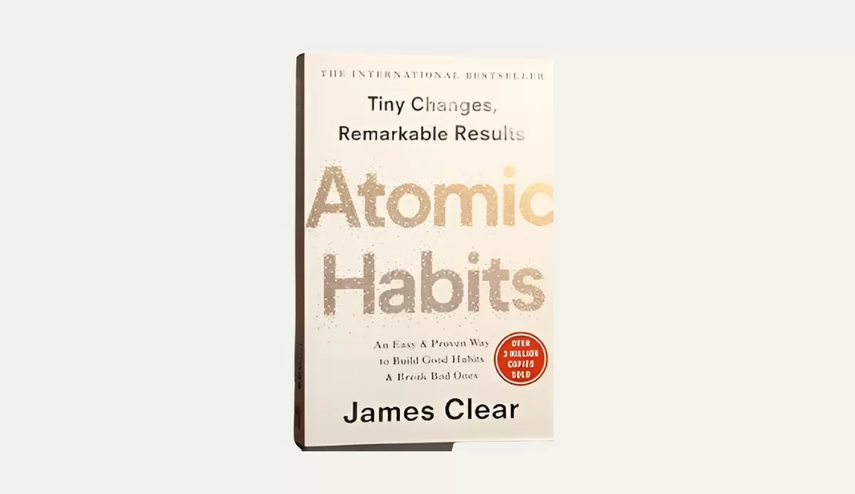 Atomic Habits: Book Summary in 5 Cards