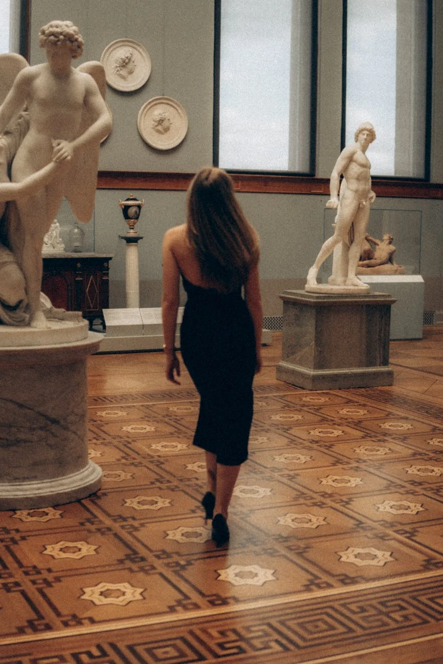 woman in museum
