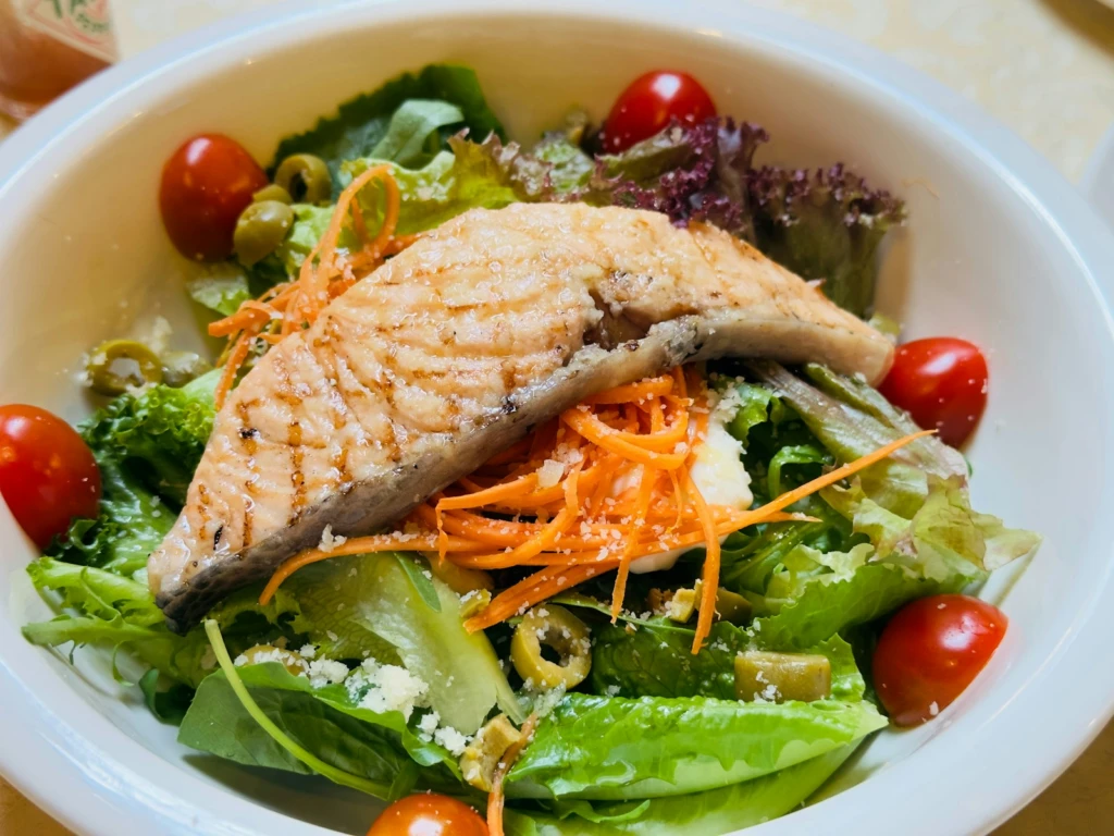 Omega-3 rich salmon meal for low cortisol diet