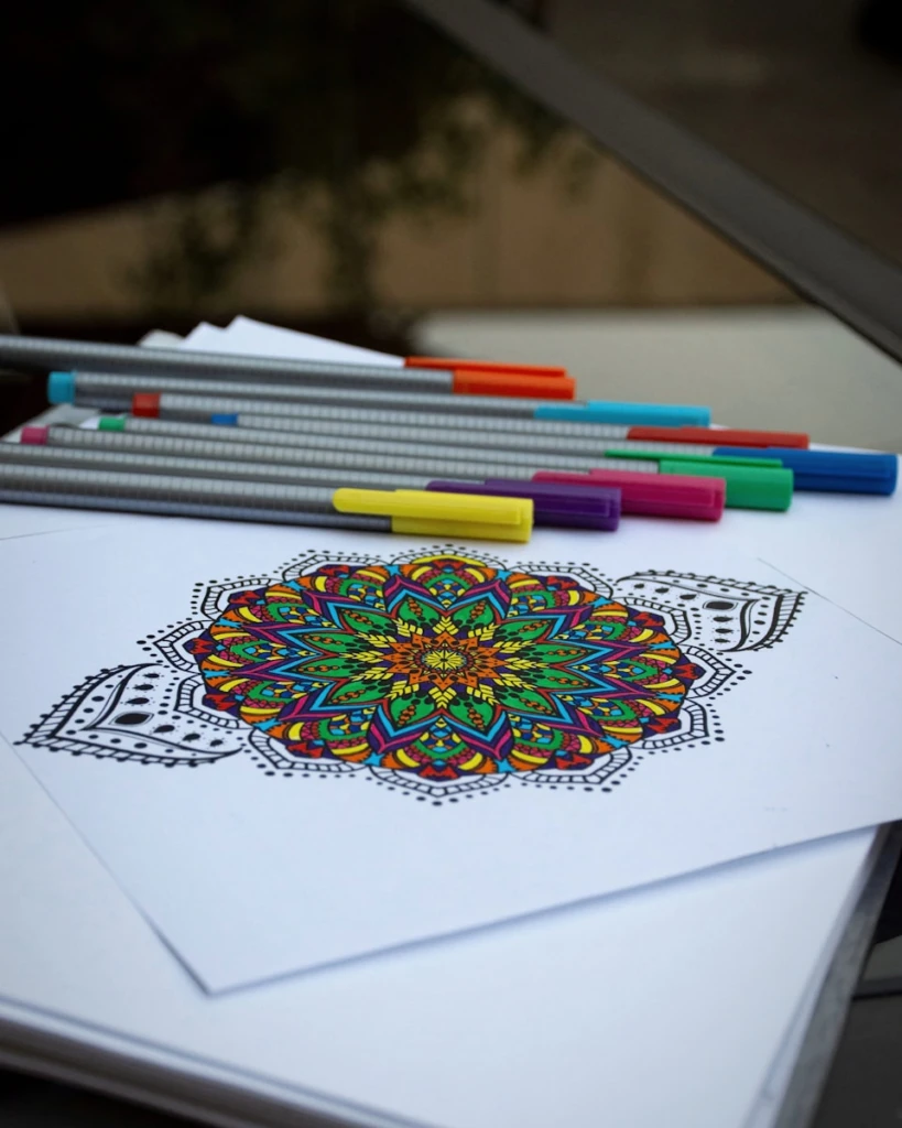 Adult coloring as cortisol-reducing creative hobby