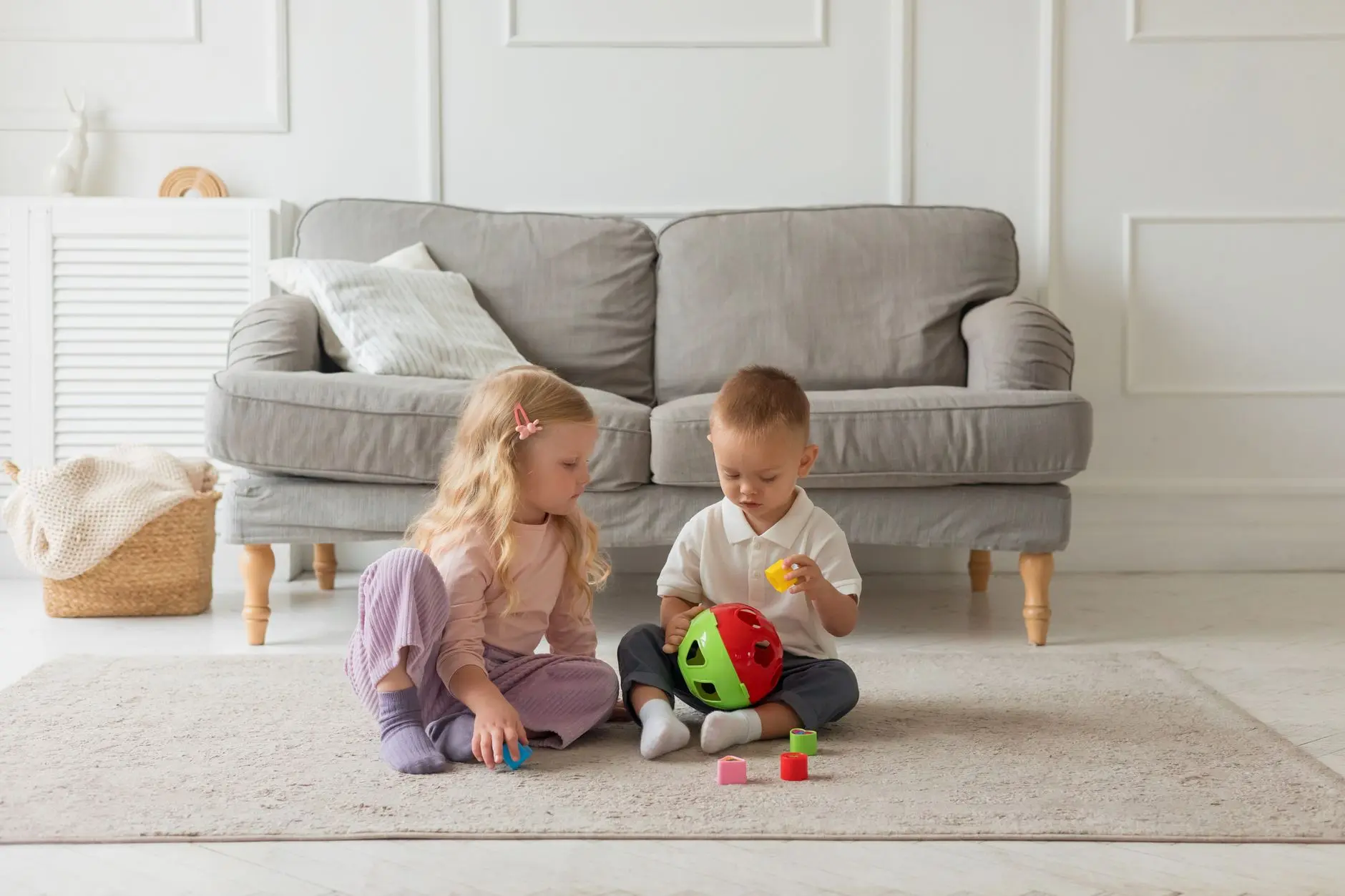 15 Christmas Games for Toddlers That Are Simple and Safe