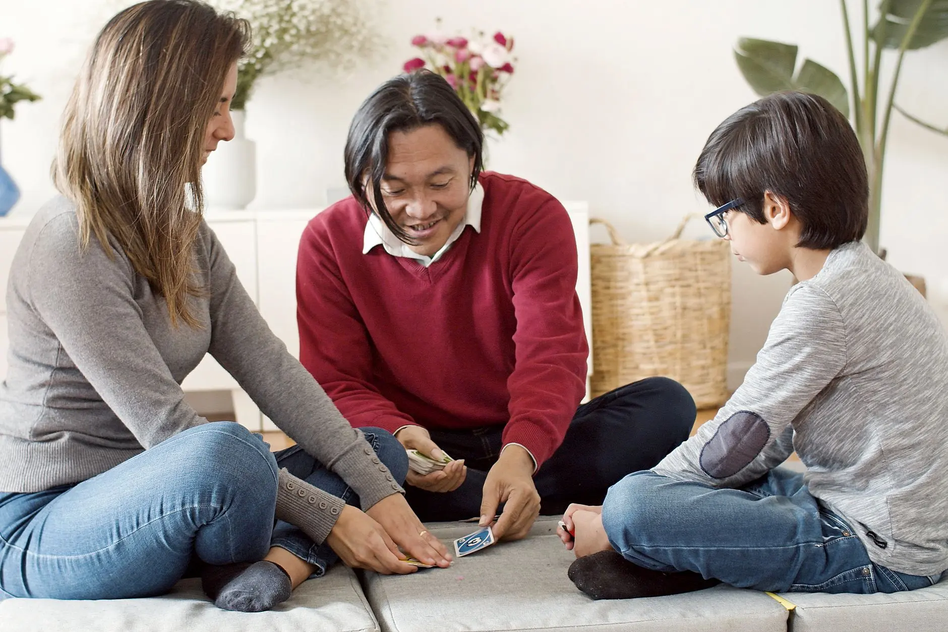 25 Fun Thanksgiving Games for the Whole Family