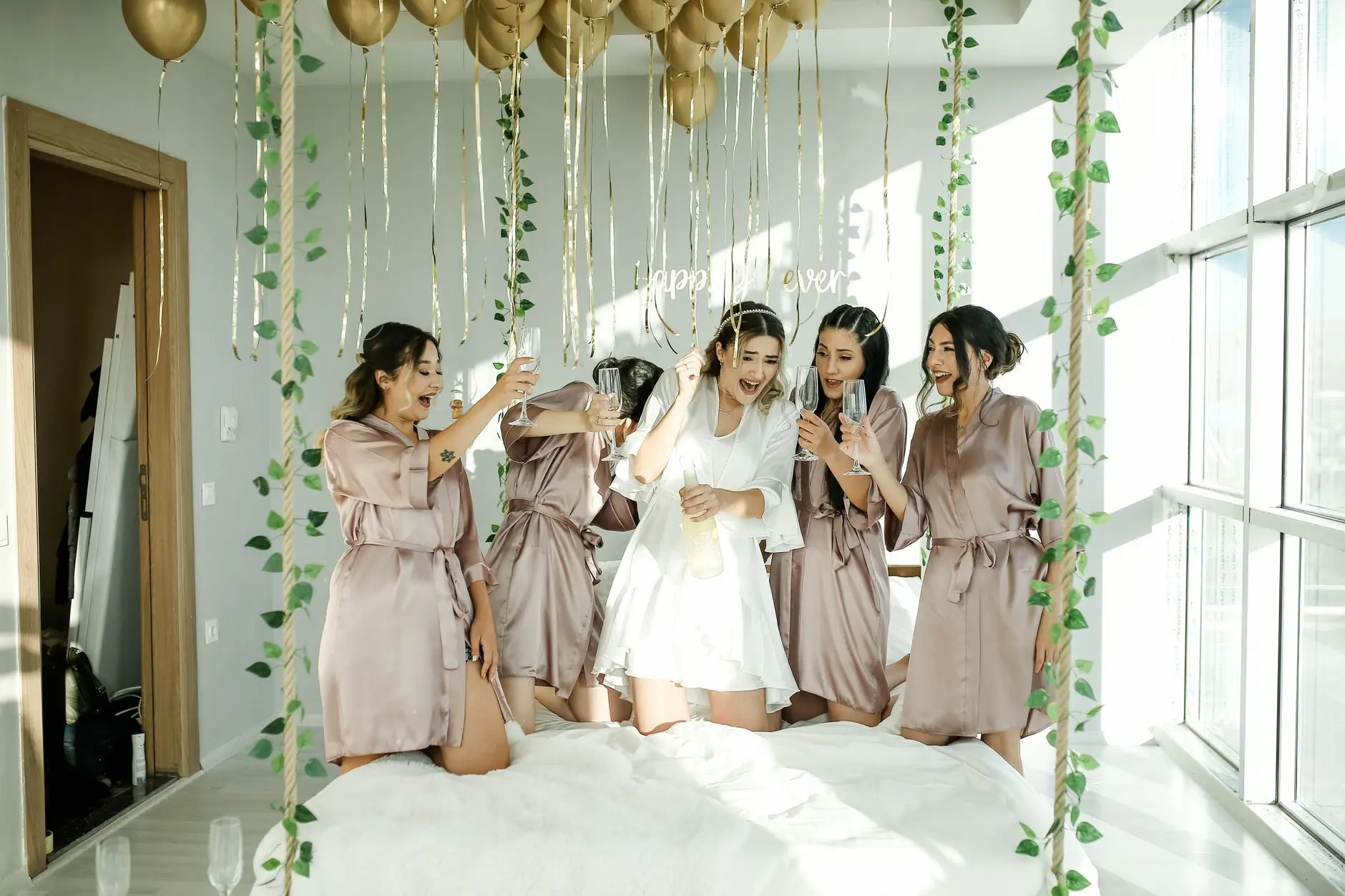 18 Hen Party Games for a Brilliant Girls Night