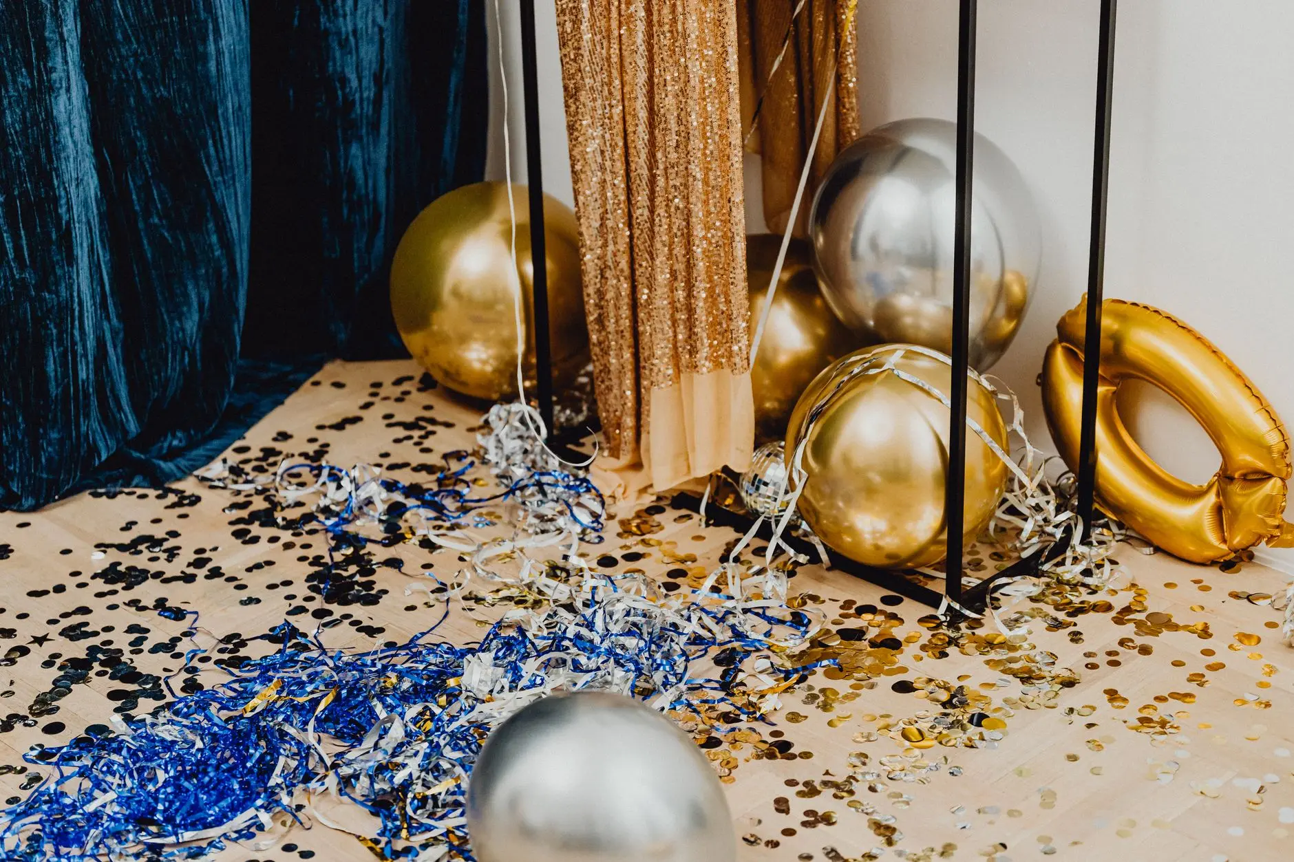 15 DIY New Year's Eve Games You Can Make from Household Stuff