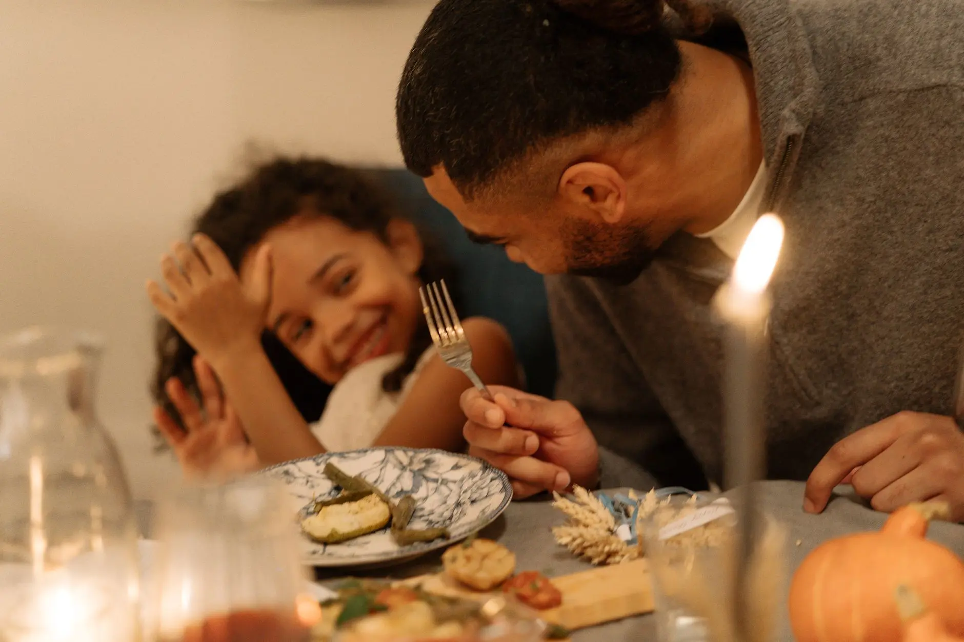 15 Thanksgiving Minute To Win It Games For Kids