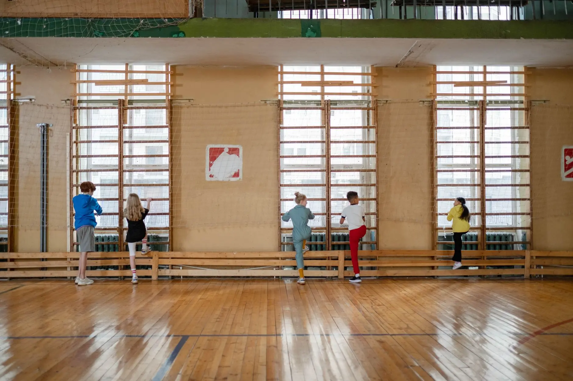 15 Thanksgiving PE Games to Get Kids Moving