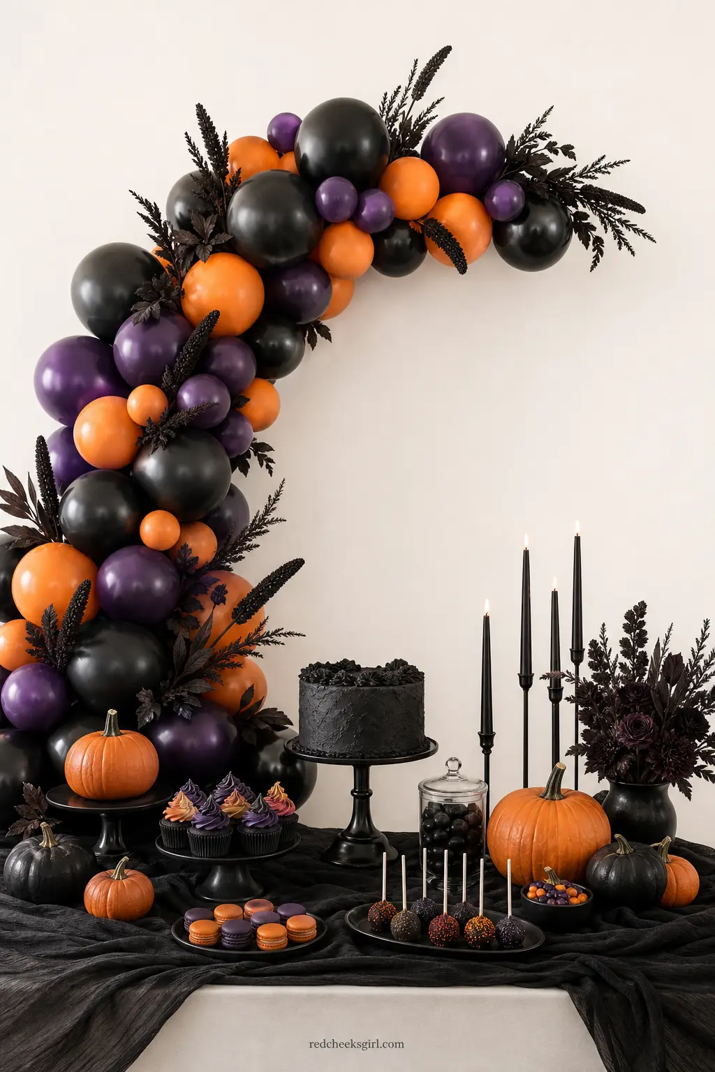 Dessert Table Crescent Half-Arch Photo Setup
