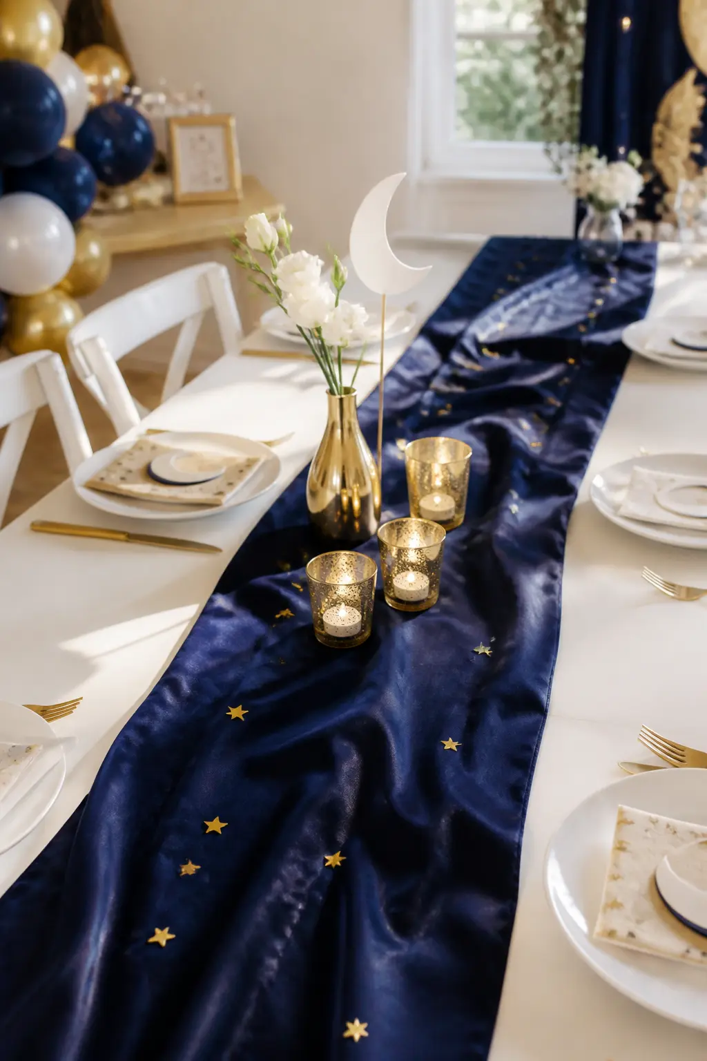 Stars and Moons Table Runner and Centrepiece
