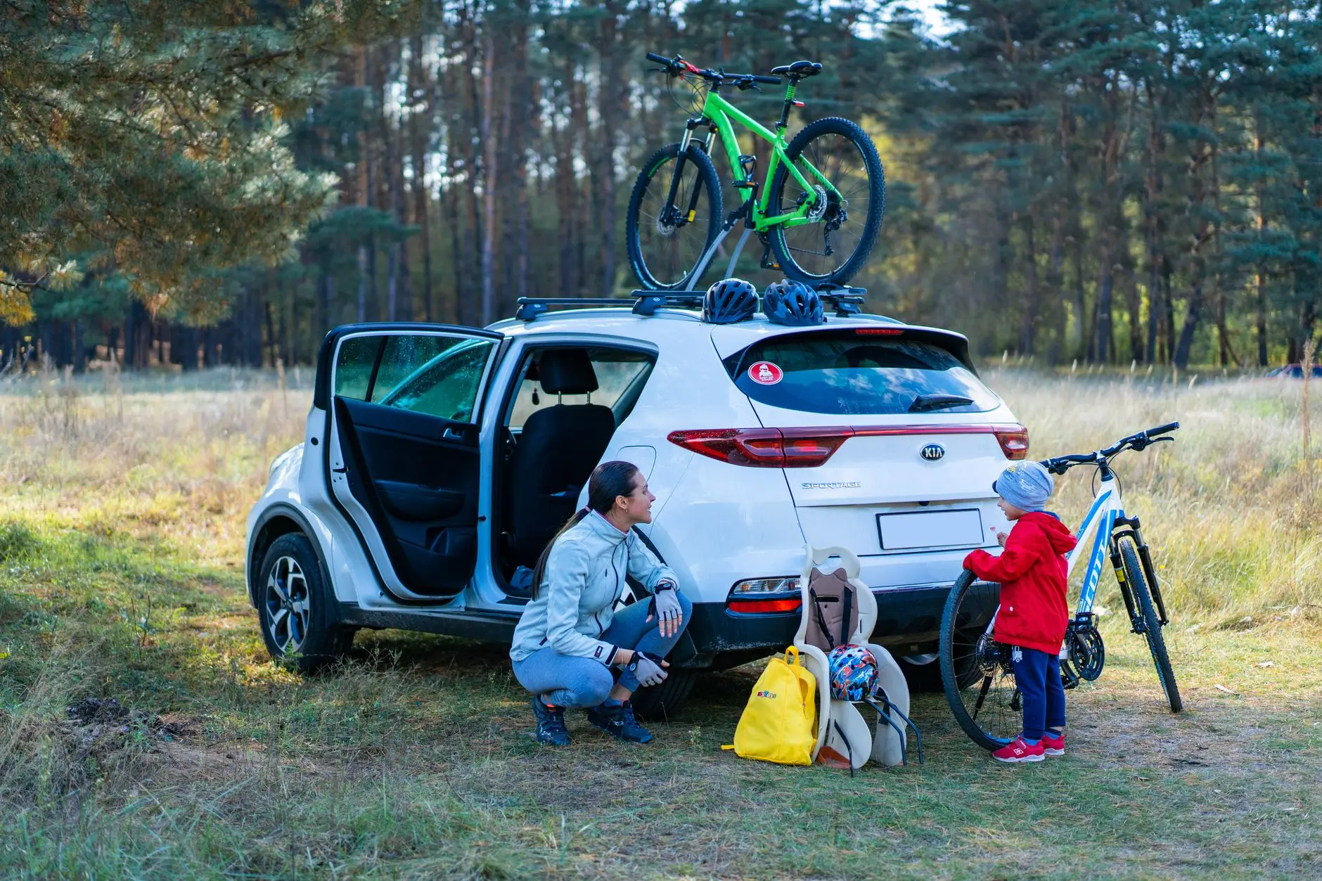 20 Family Road Trip Games Every Age Can Play Together