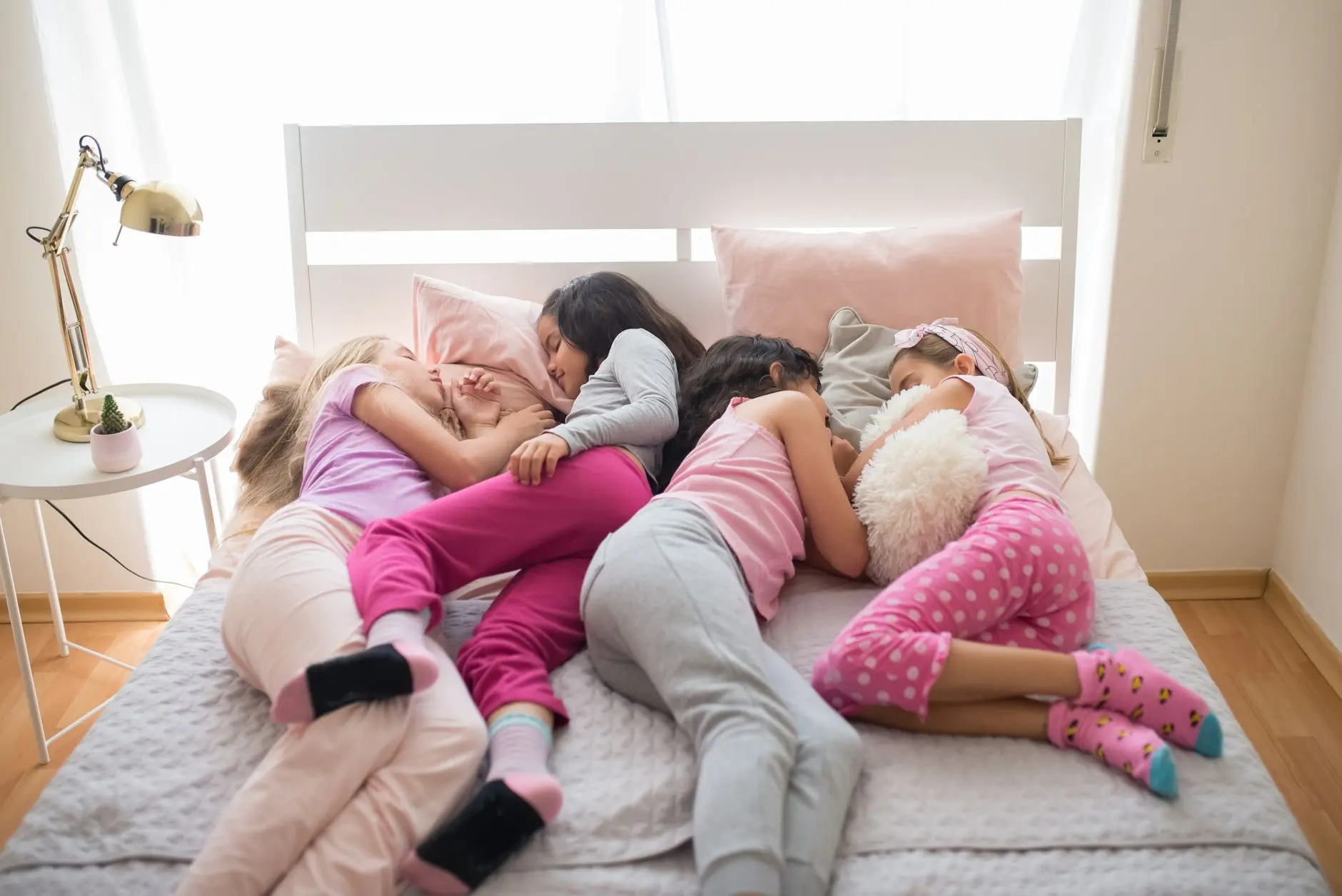 20 Sleepover Party Ideas to Plan the Whole Night Start to Finish