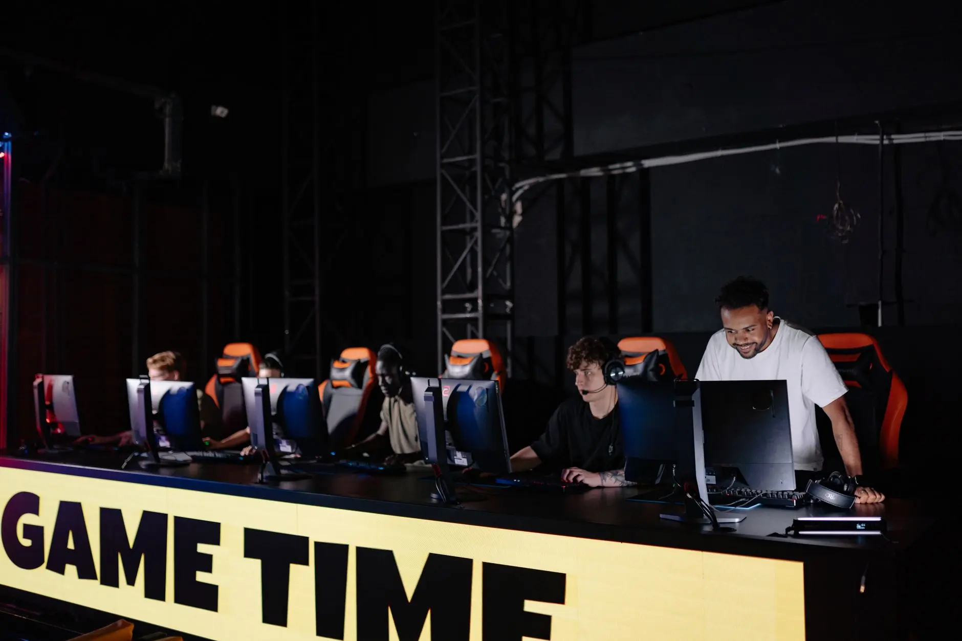 20 Virtual Team Games That Actually Work Over a Video Call