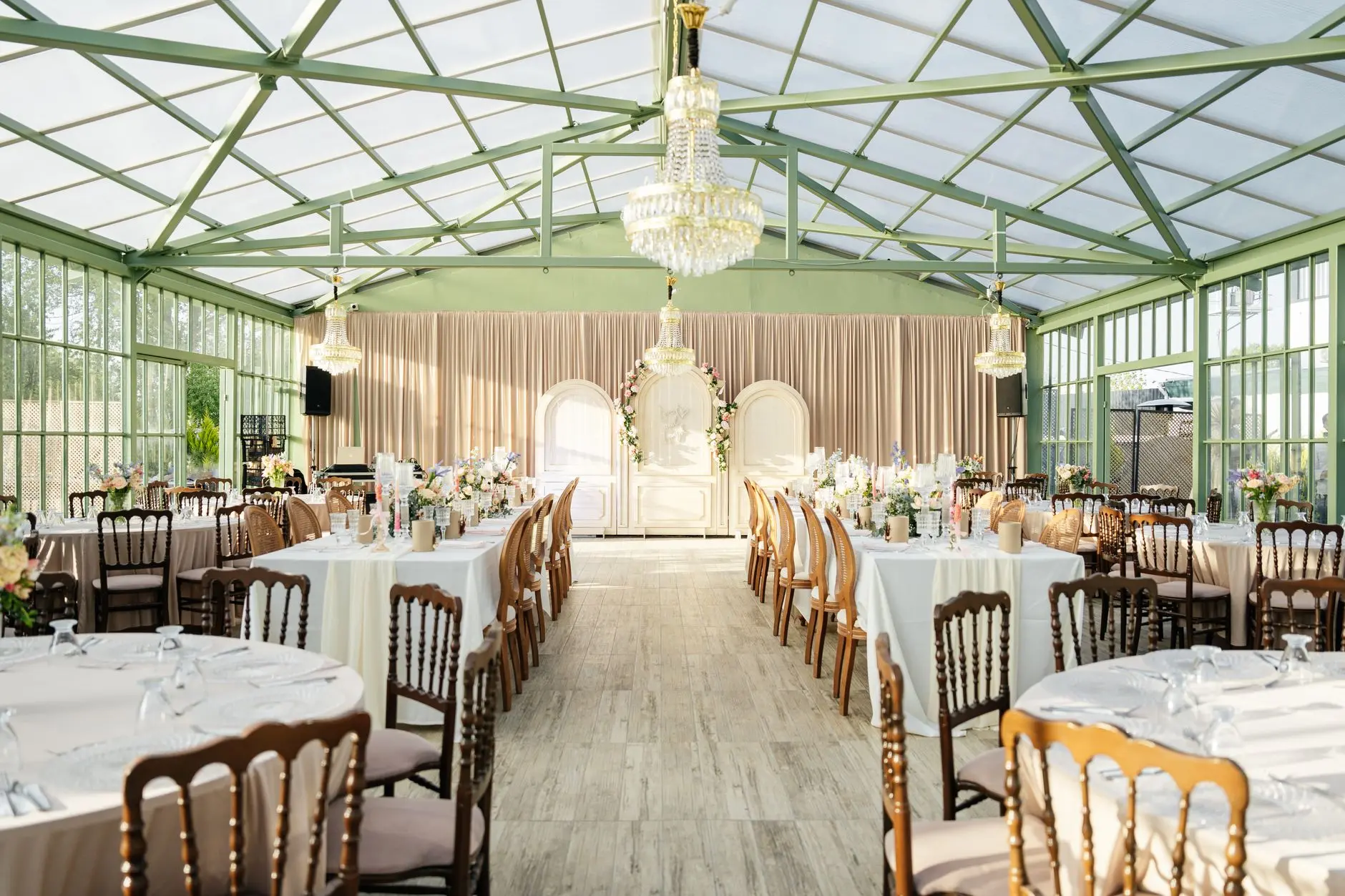 20 Wedding Reception Games That Get Guests Off Their Phones