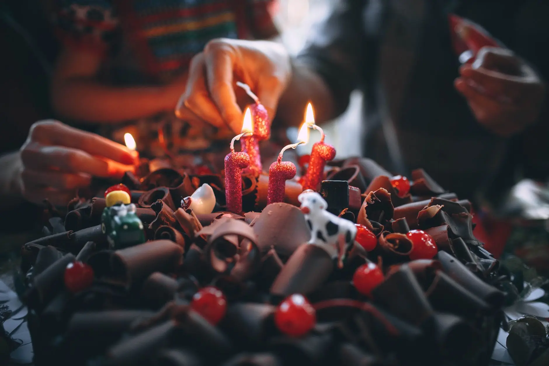15 40th Birthday Party Ideas That Get Three Groups Talking