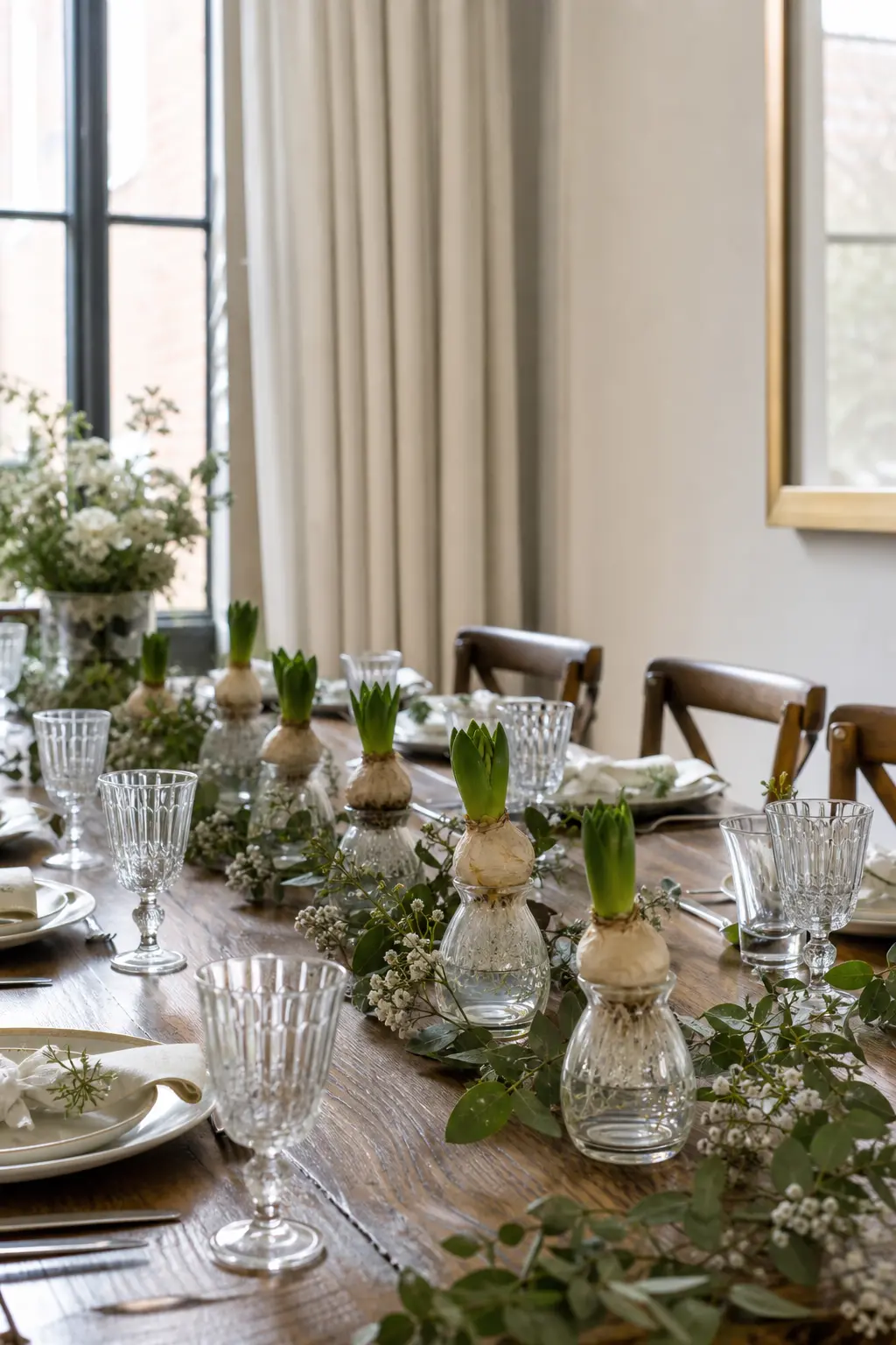 Sprouting Bulb Centrepiece
