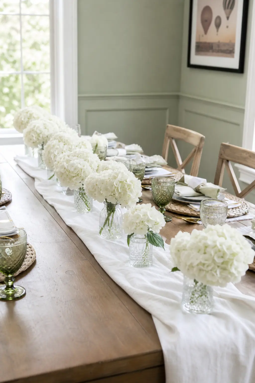 A Single Flower Variety in Every Small Arrangement