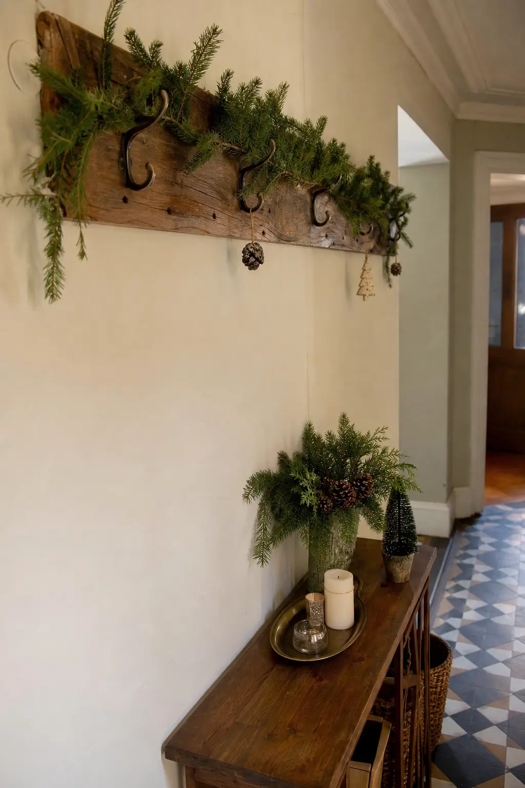 Coat Hook Garland and Hall Tray