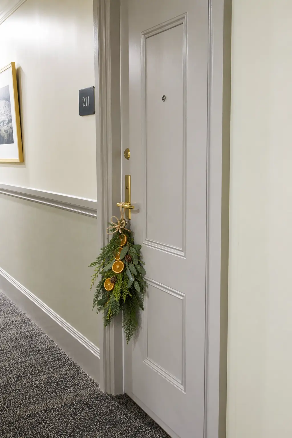Doorknob Swag Instead of a Wreath