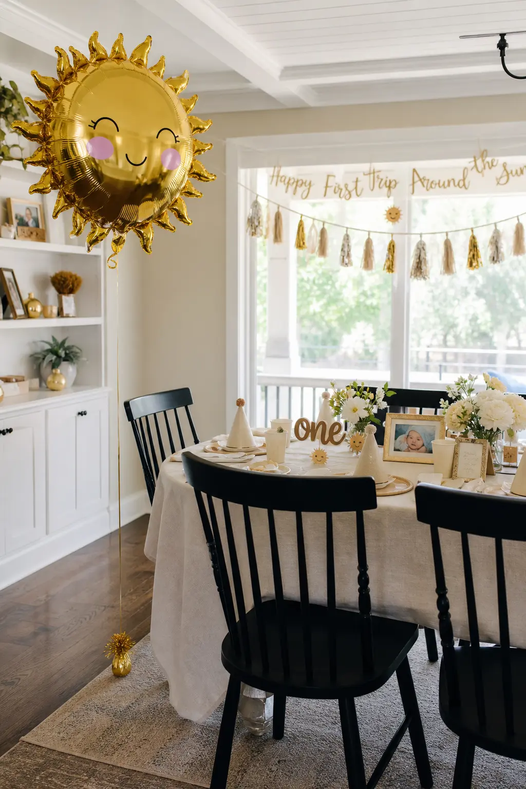 Gold Foil Sun-Shape Balloon