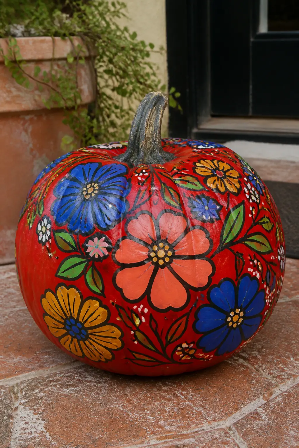 Folk Art with Bold Outlined Petals — Folk art florals are built on a specific convention: solid colour fills with a dark contrasting outline around every petal