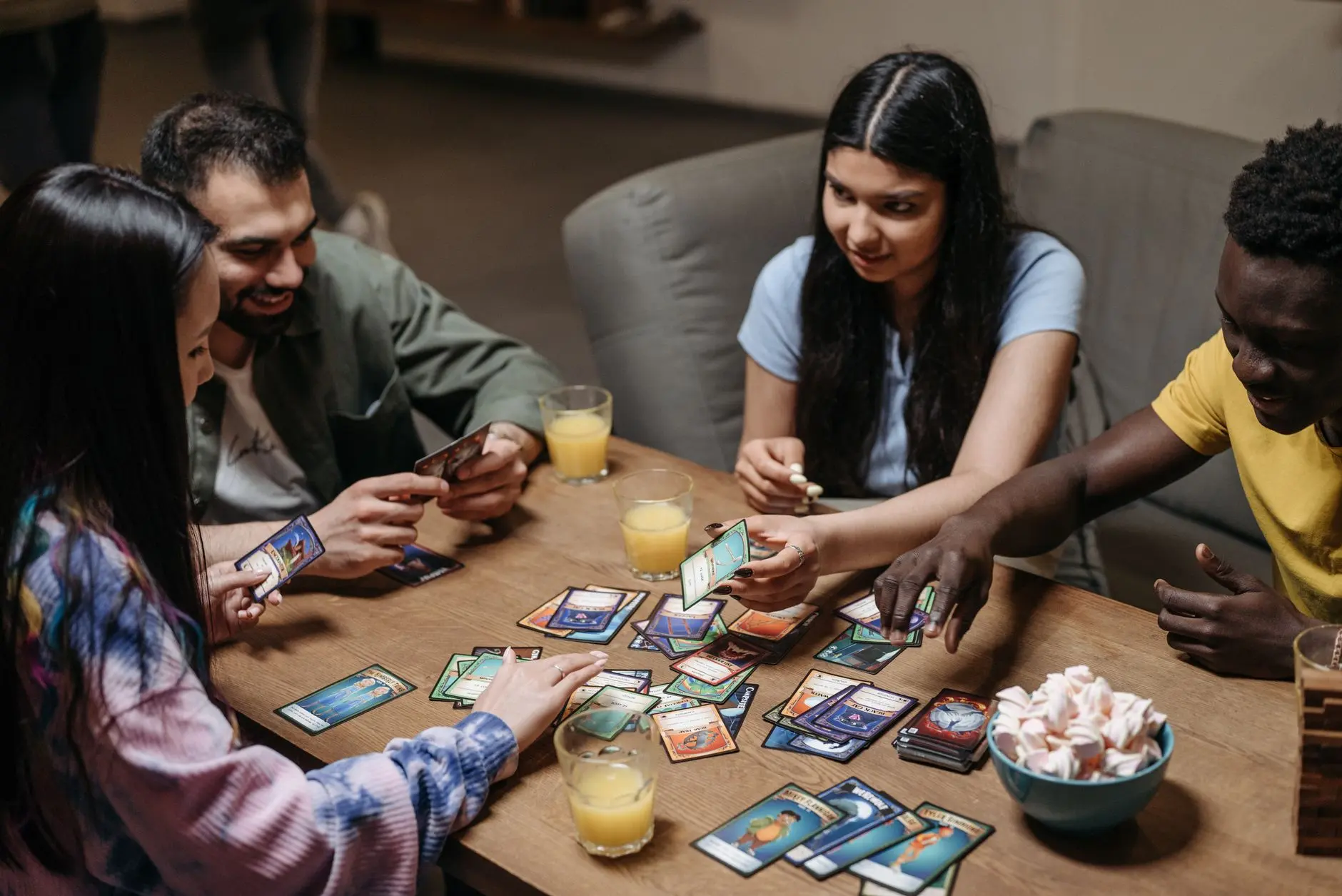 20 Friendsgiving Games for Adults Who Hate Icebreakers, With Free Printables