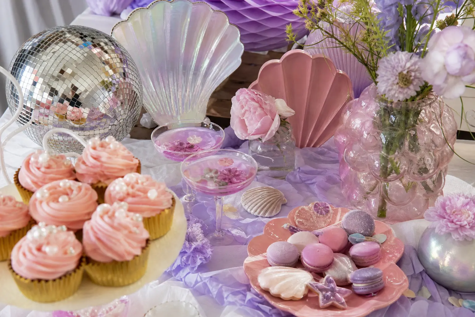 21 Girls Birthday Party Themes Named as a Whole Look, Not Just a Colour