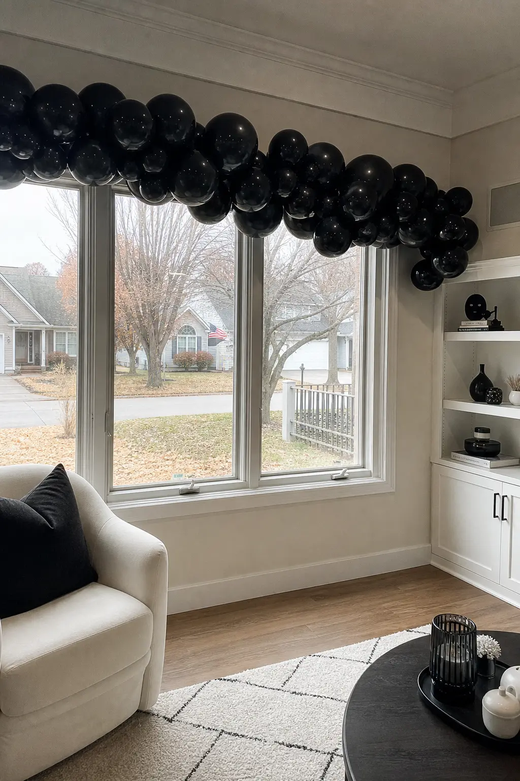 A Fully Black Garland
