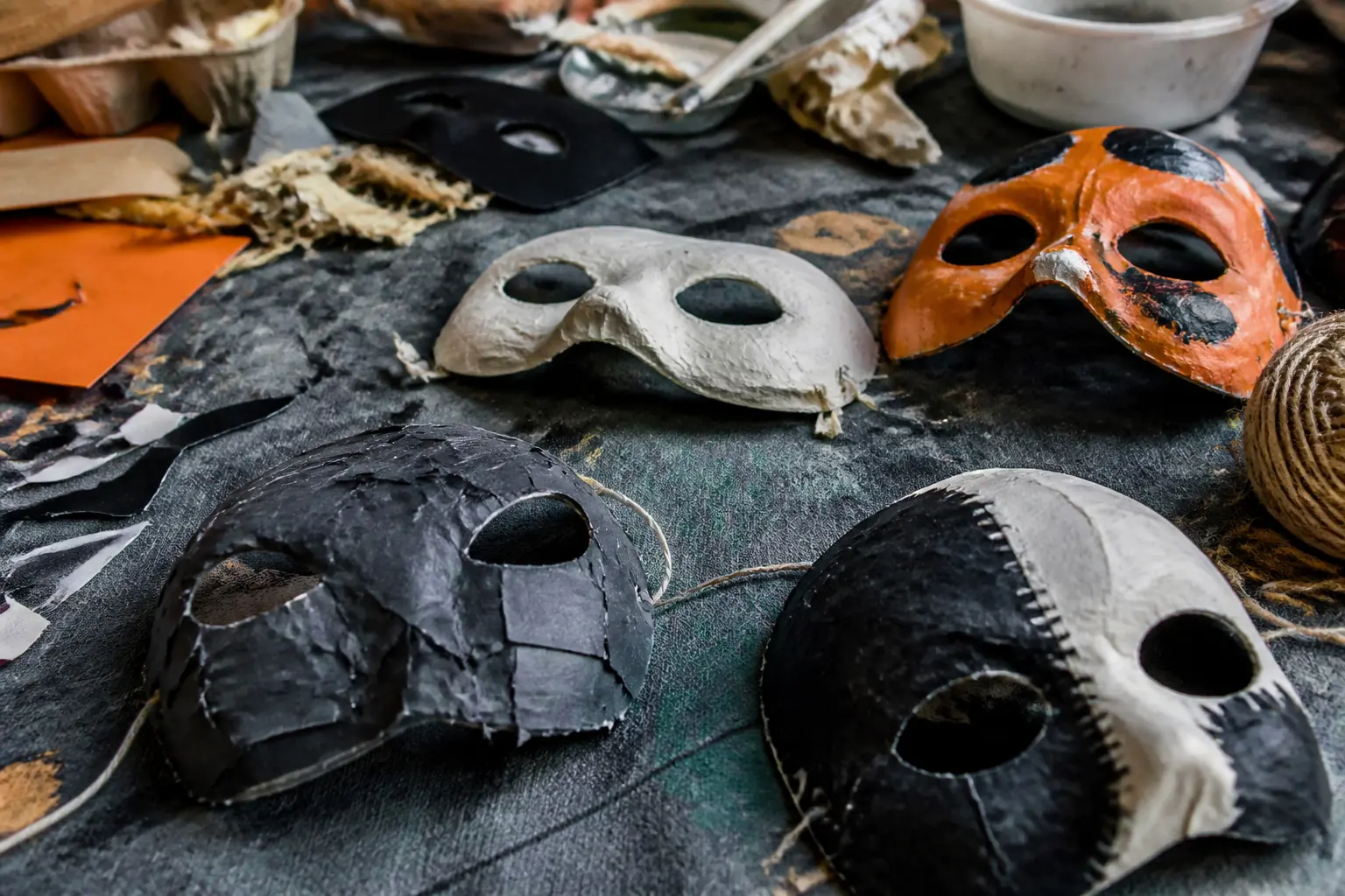18 DIY Halloween Masks for Kids and Grown-Ups That Stay On Past the First Photo