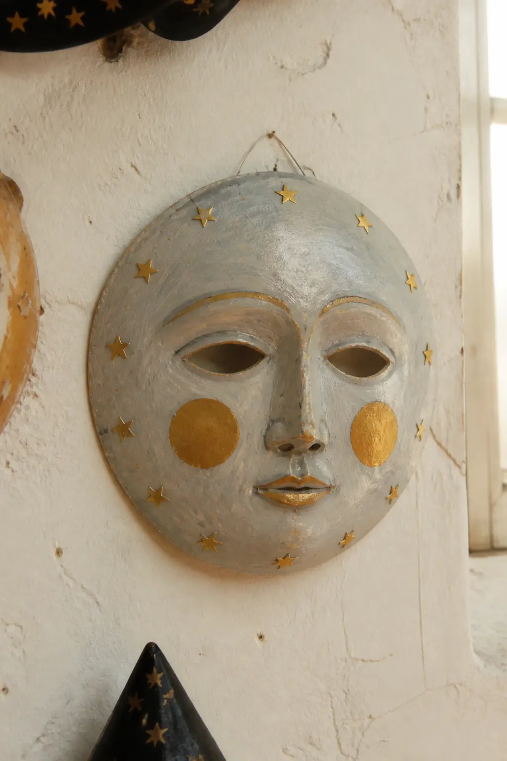 Folk-Art Moon and Stars Full Mask — Build a full oval face in papier-mache over a balloon. Halloween masks diy
