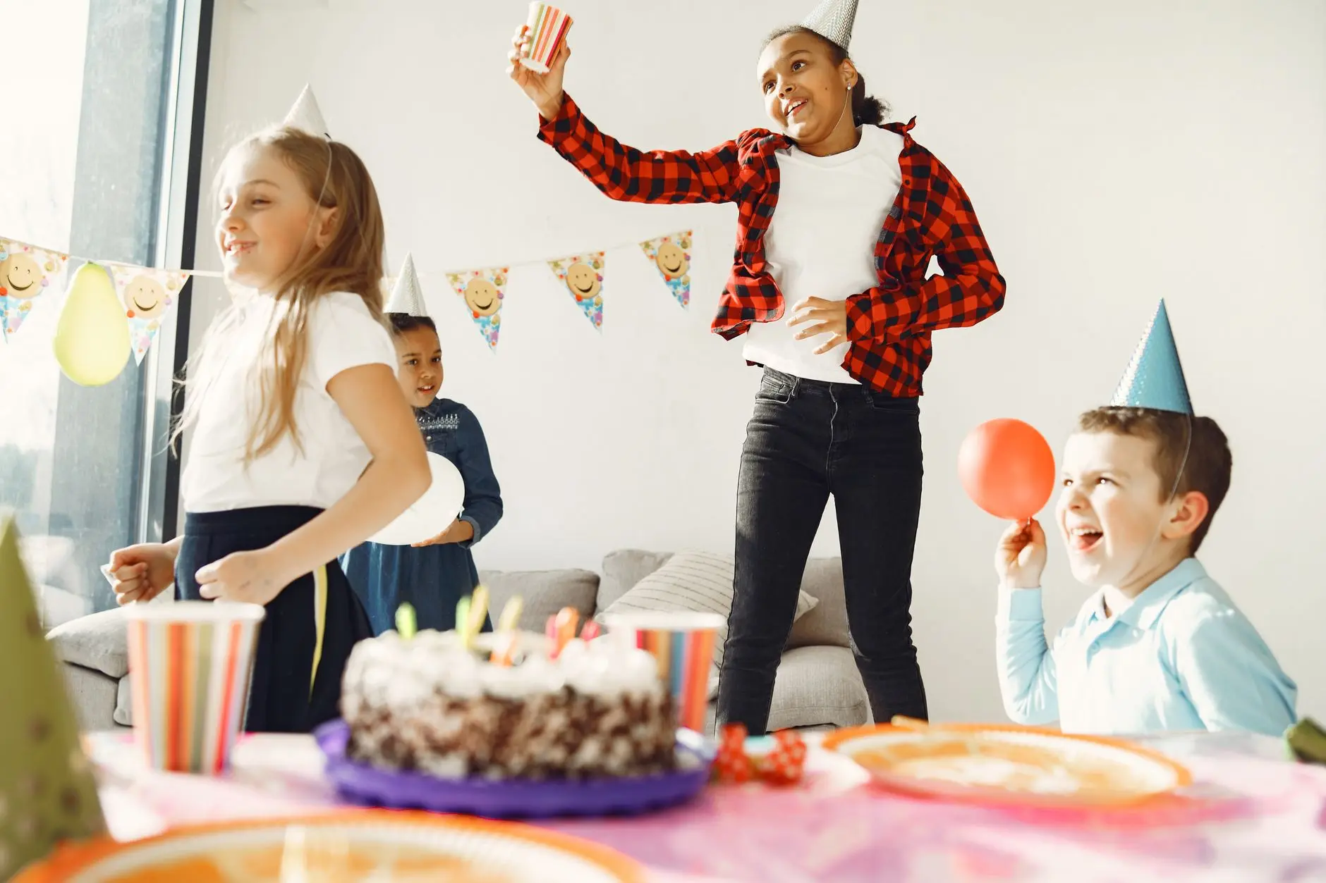 14 Kids Birthday Party Activities With Free Printables for Grass and Wind