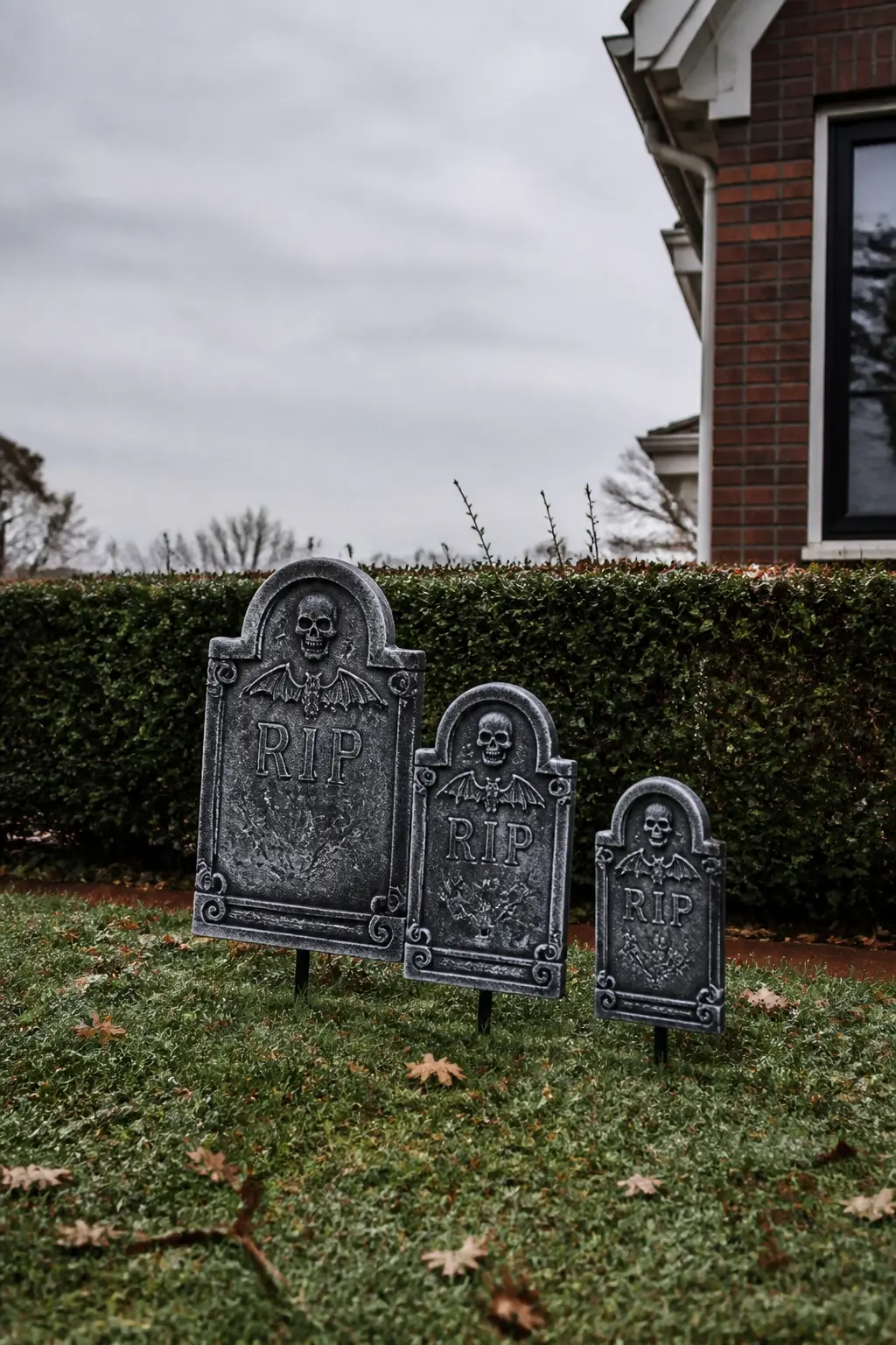 Stone-Effect Resin Tombstones in Graduated Sizes