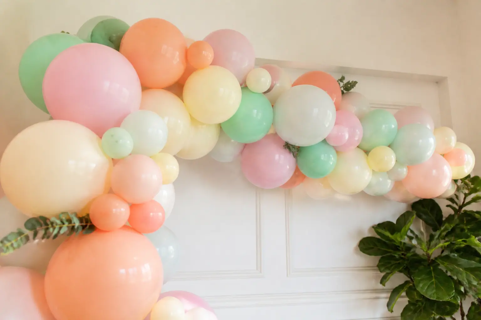 29 Pastel Balloon Arch Ideas for Every Kind of Celebration