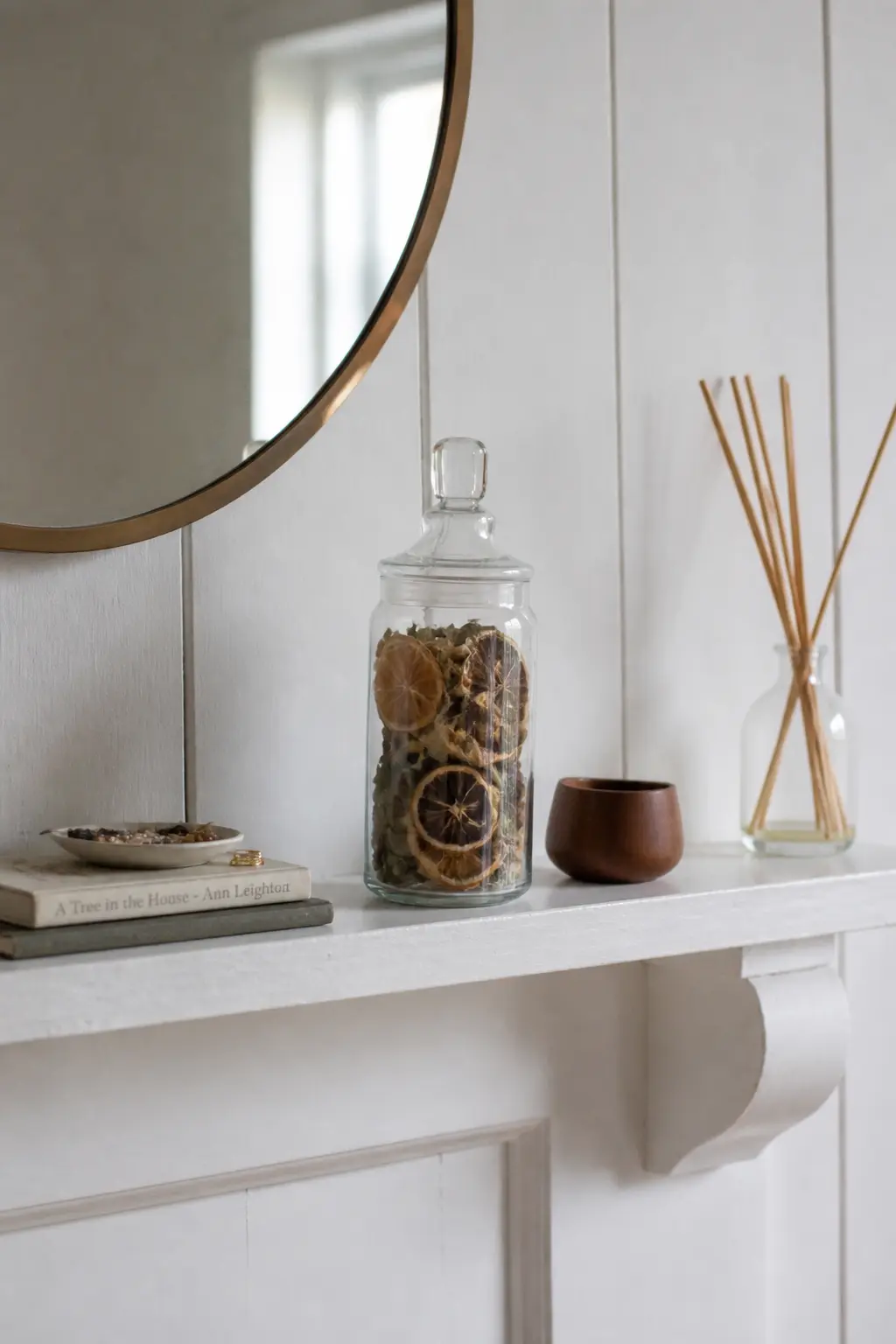 The Apothecary Jar With a Pressed Citrus Interior
