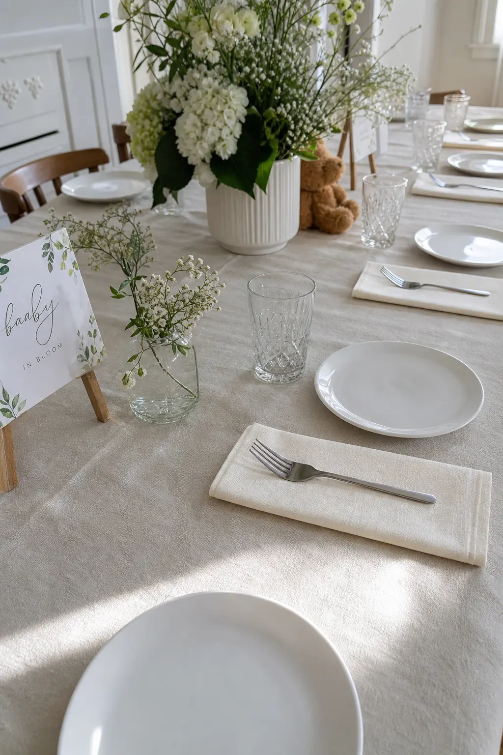 One Type of Napkin Fold Repeated at Every Place Setting