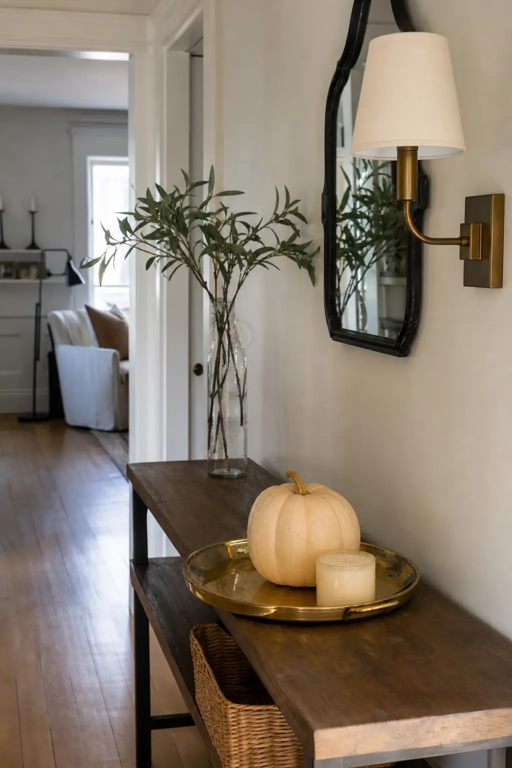 Entry: A Tray and One Seasonal Object