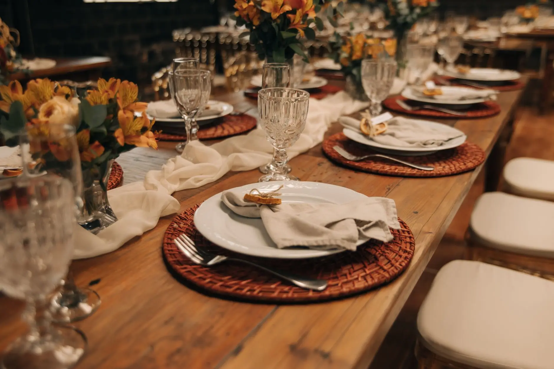 14 Thanksgiving Tablescapes You Can Copy the Morning Of