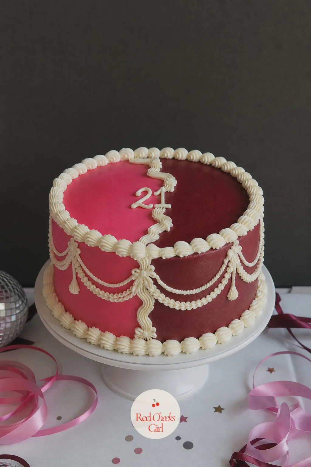 Bold Two-Tone Lambeth Cake — Soft pastels are not her colour and this cake knows it. 21st birthday cake ideas for her