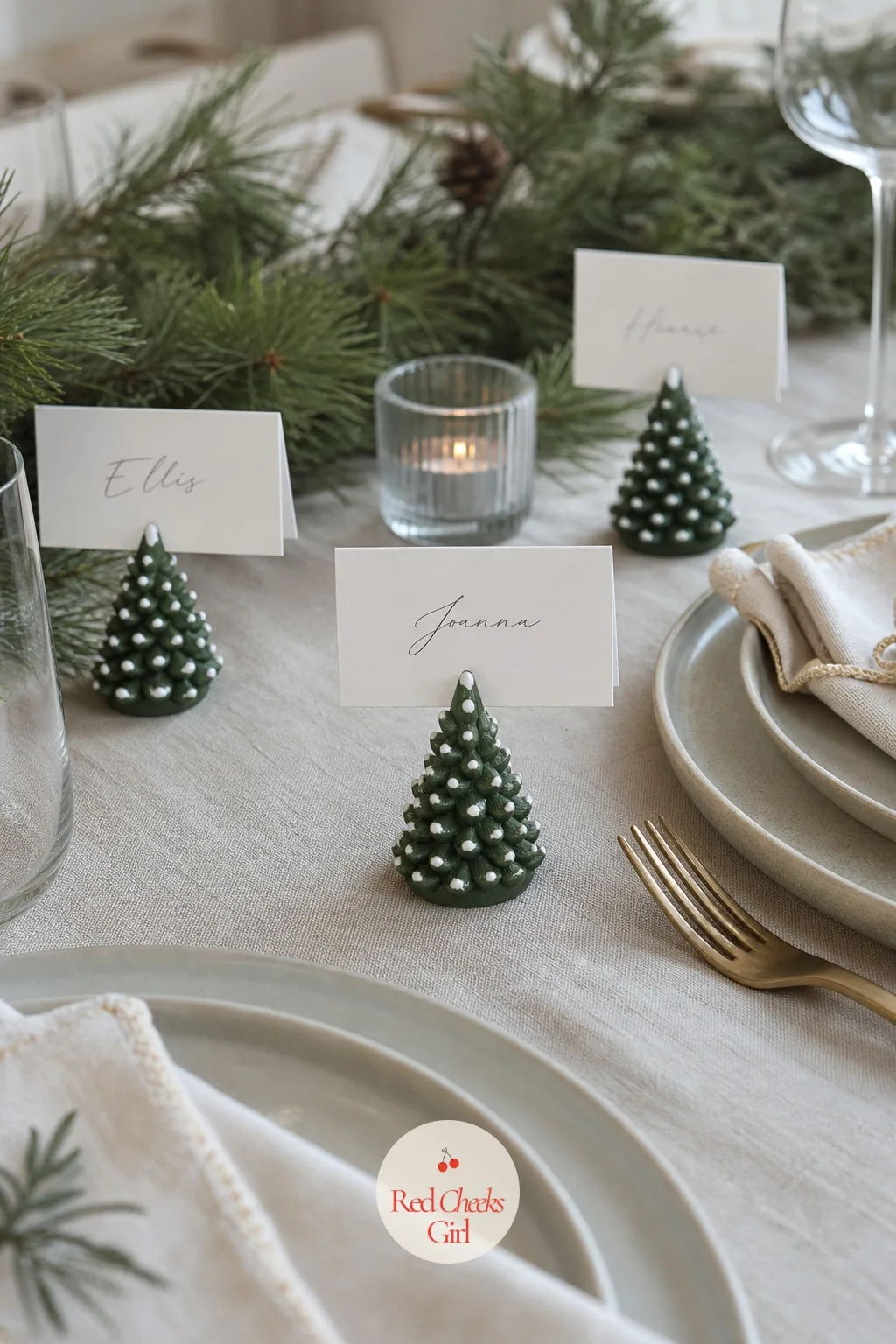 Little Fir Place Card Holders — Place cards fall over, slide under plates, and get lost in the gravy by the time everyone sits down. Christmas clay crafts