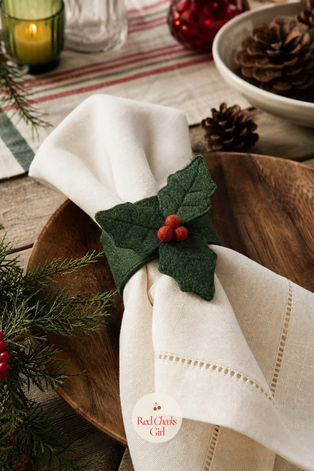 Felt Holly Napkin Rings — Napkin rings are the detail guests notice without ever saying so. Christmas felt crafts