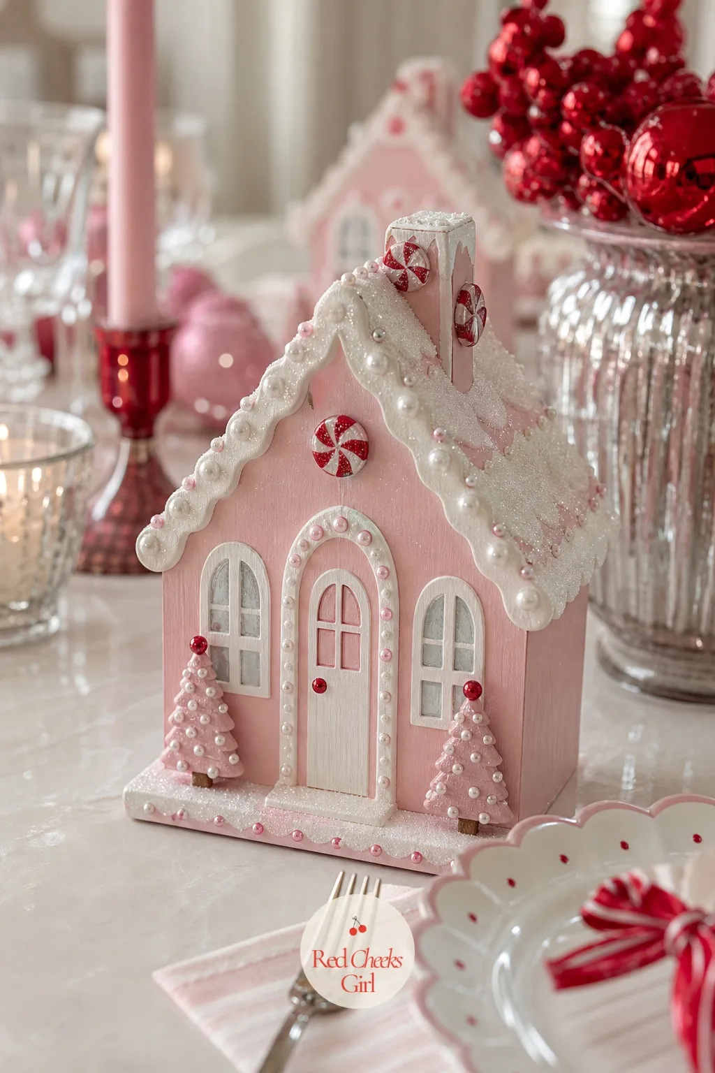 Pastel Mini Gingerbread Houses — A real gingerbread house crumbles before the market ends, which is exactly the problem this one solves. Christmas wood crafts