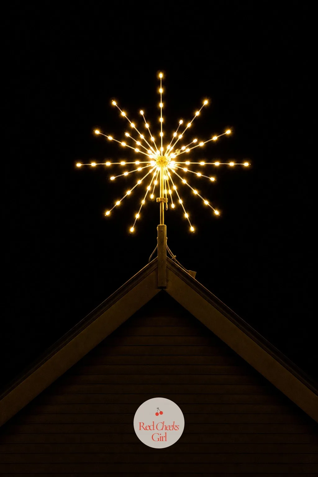 Yellow-Gold Starburst Cluster at the Roof Peak — Covering an entire roof in light can flatten into one big glow with nothing for the eye to land on. Colored