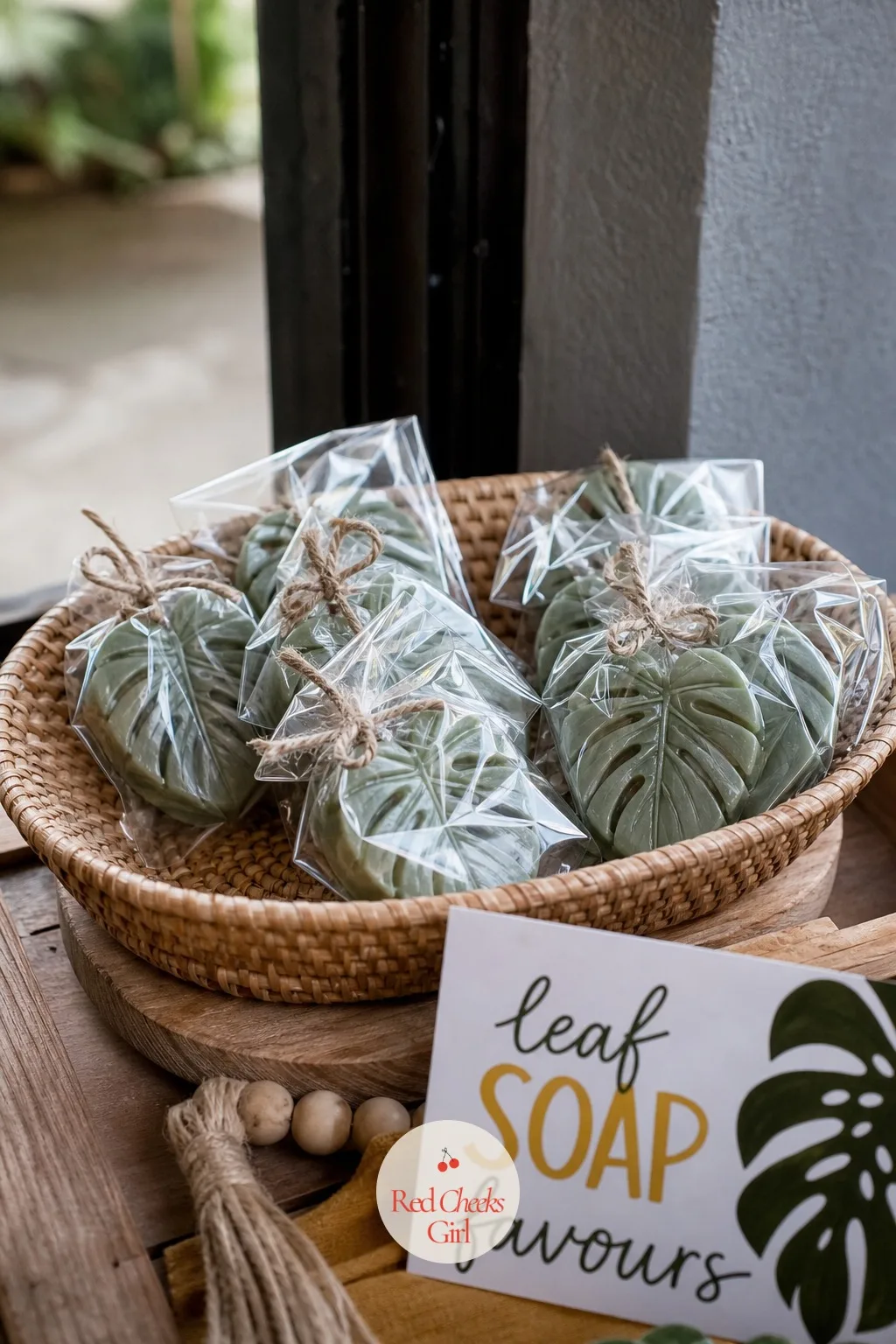 Leaf-Shaped Soap Favours — A favour that actually gets used, rather than sitting in a drawer, is rarer than it should be. Jungle theme baby shower ideas