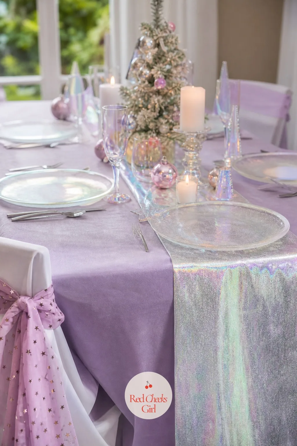 The Tablecloth and Runner — A dinner table under a plain cloth feels like every other dinner table in December. Kpop christmas