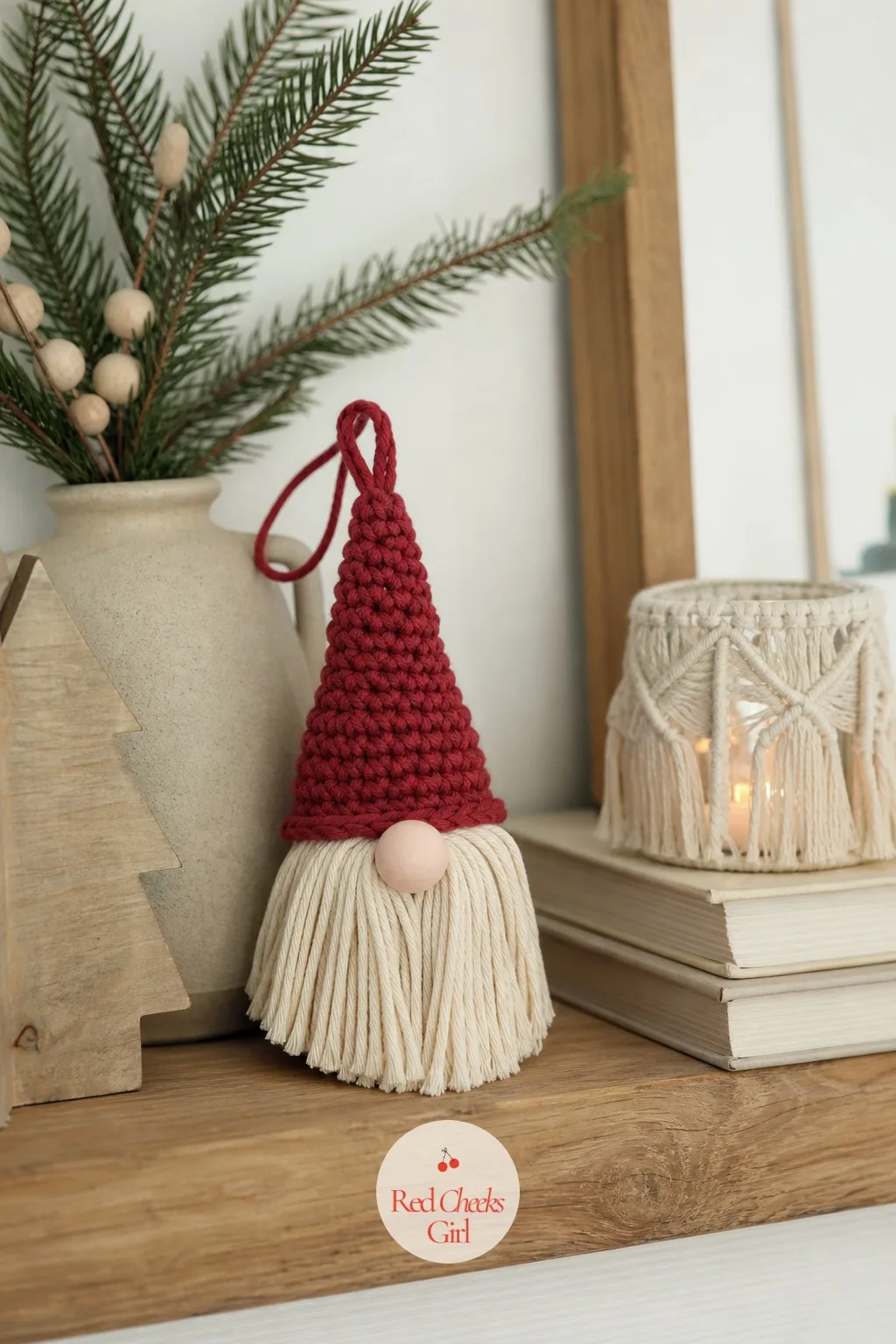 Macrame Gnome Ornament — This is the one that makes a stranger laugh out loud at the tree. Macrame christmas ornaments diy