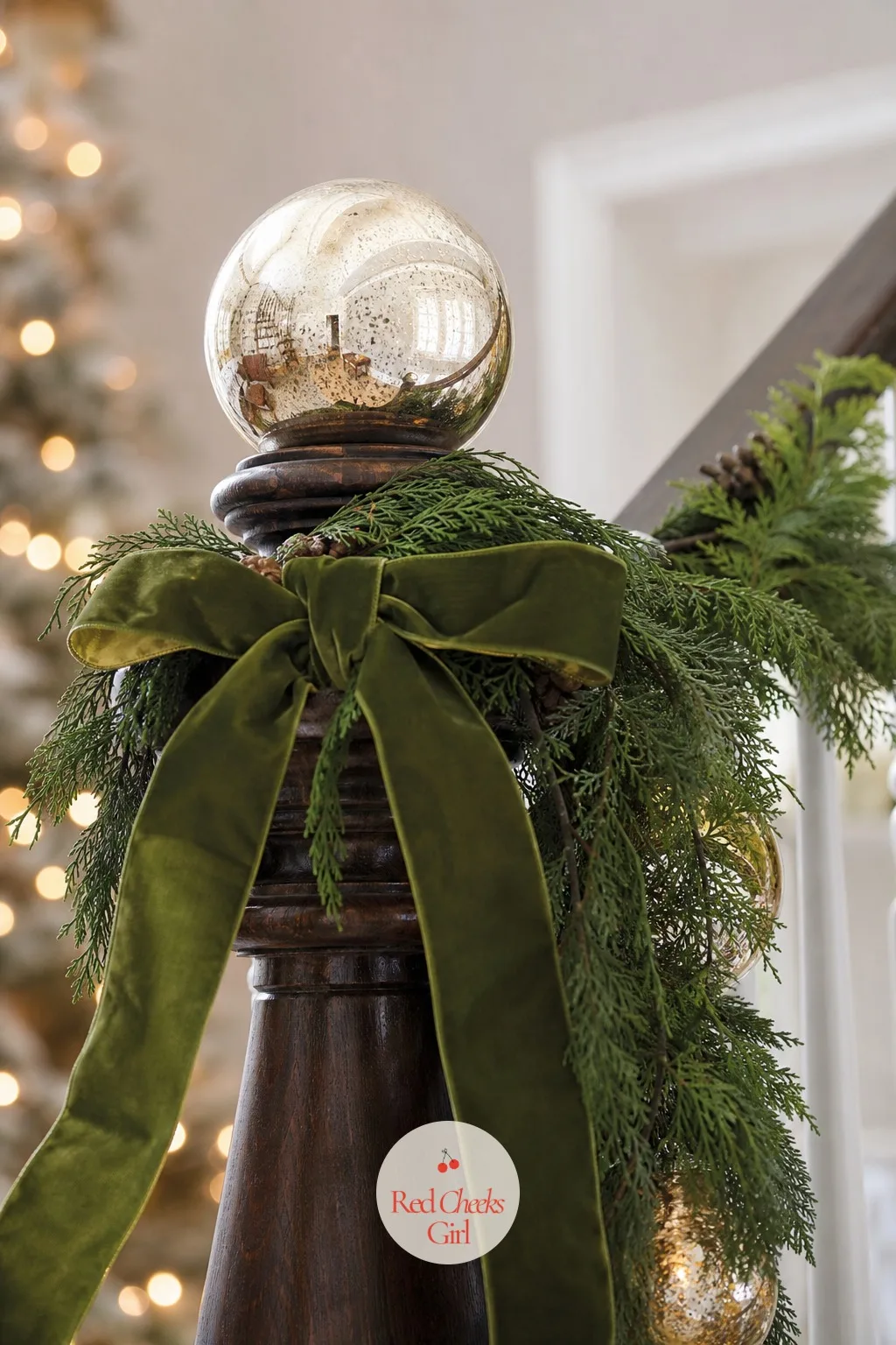 The Newel Post — The bottom of the banister always looks unfinished once the garland runs out, like a sentence with no full stop. Martha stewart christmas