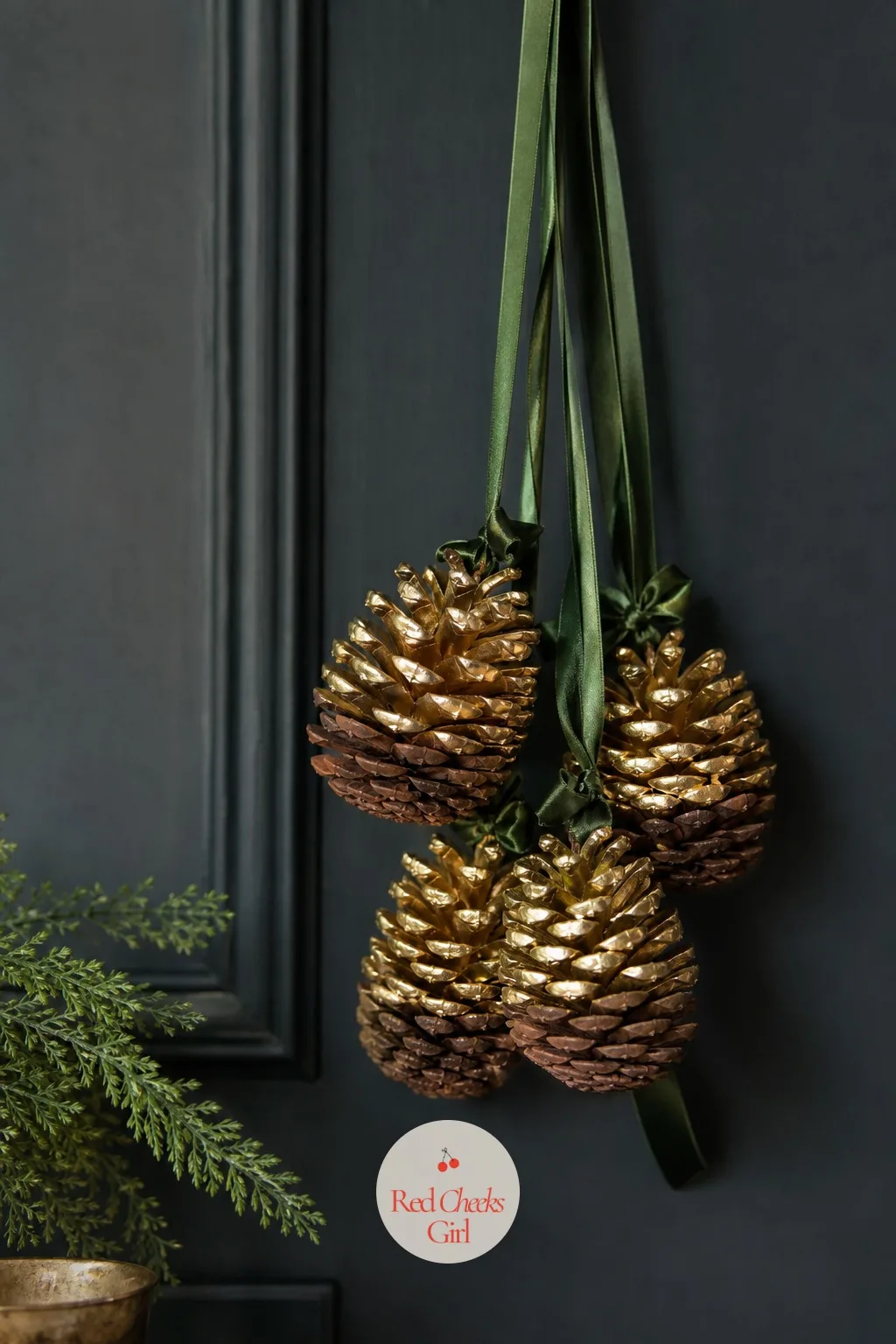 Gold-Dipped Pinecone Ornaments — Plain brown on a tree full of coloured baubles can look like it got left off the shopping list. Pinecone crafts christmas