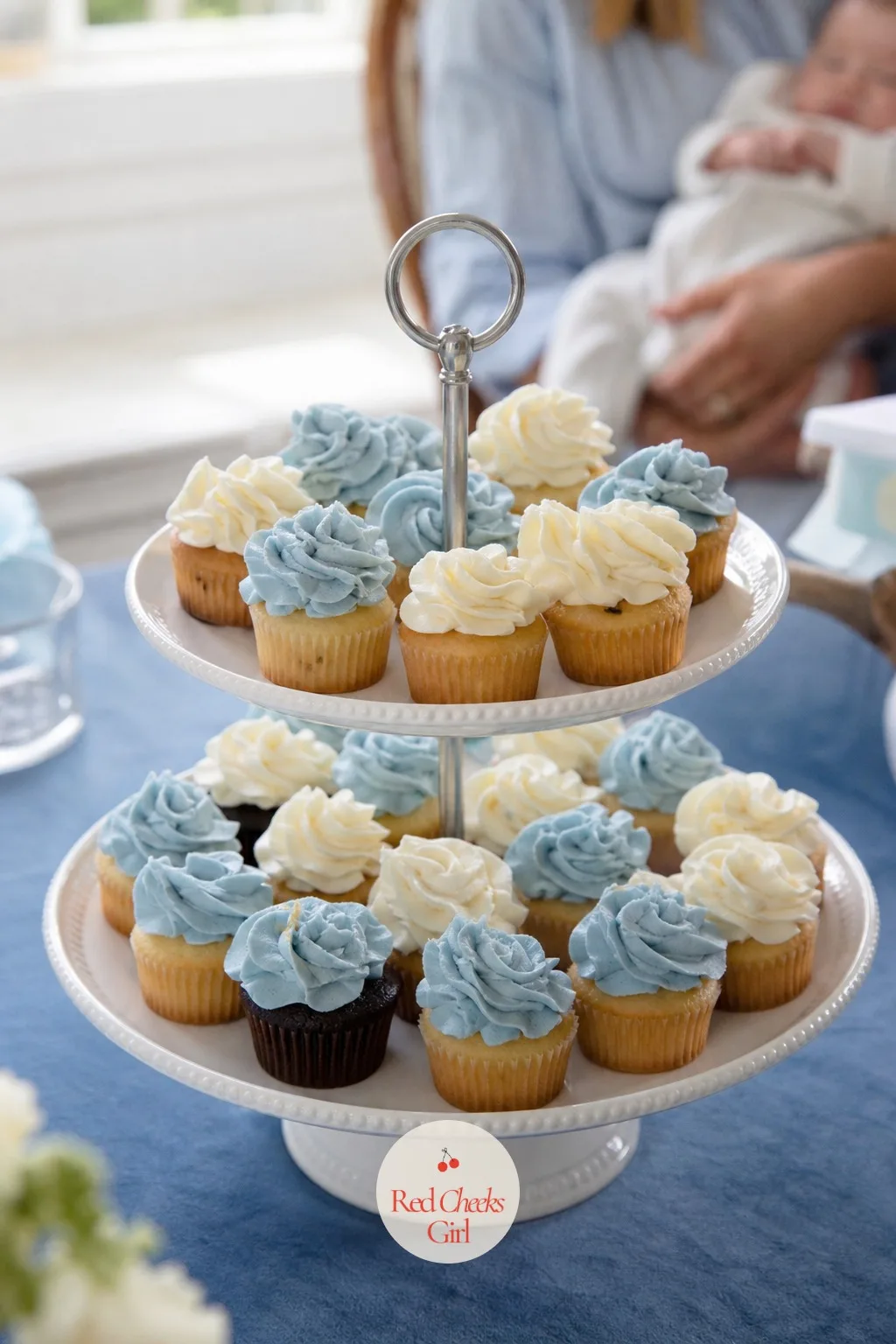 Mini Cupcakes — A full size cake needs plates, forks and someone to cut it, which is exactly the kind of fuss this party is built to skip. Sip and see party