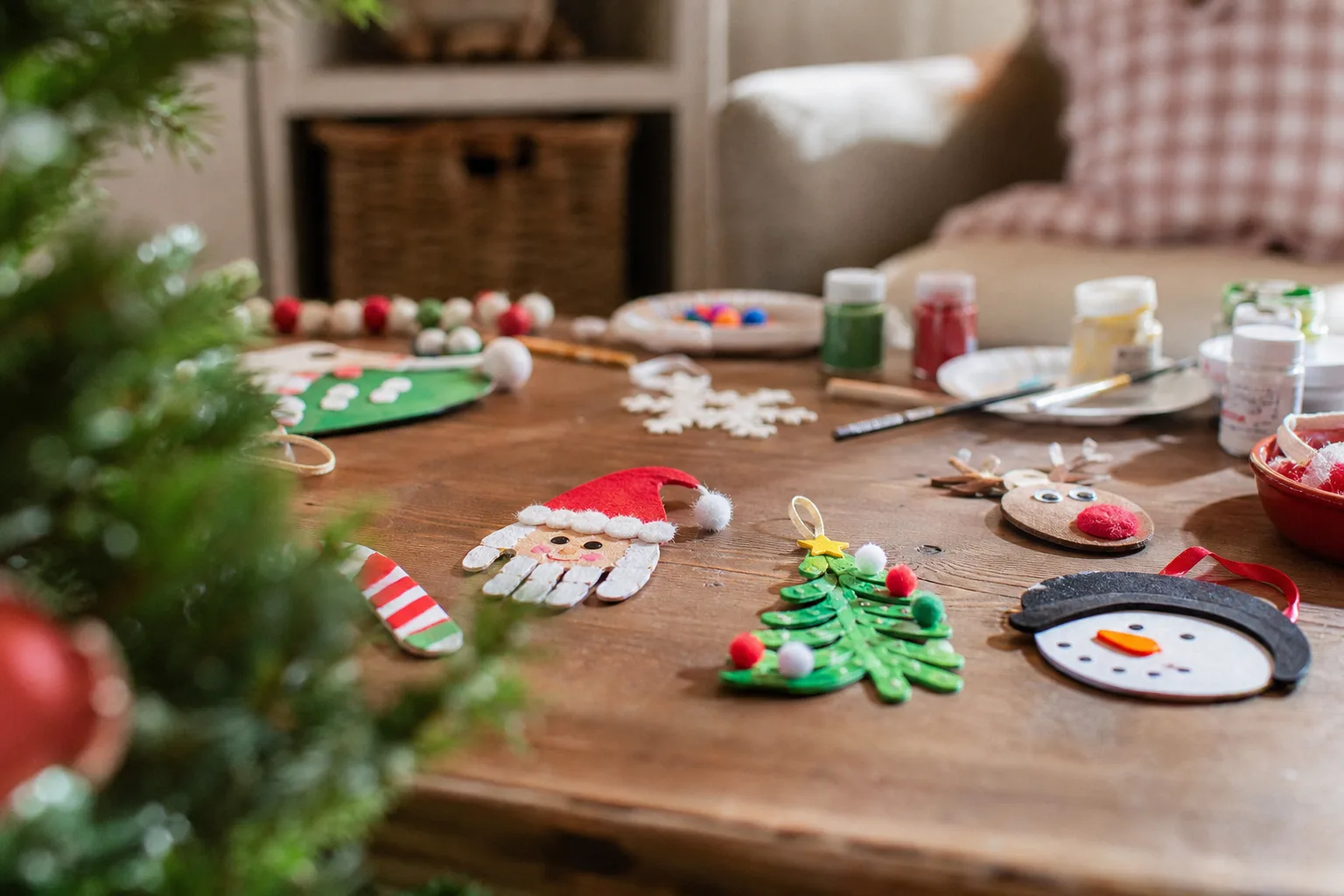 15 Toddler Christmas Ornaments DIY Ideas Little Ones Can Really Make Themselves