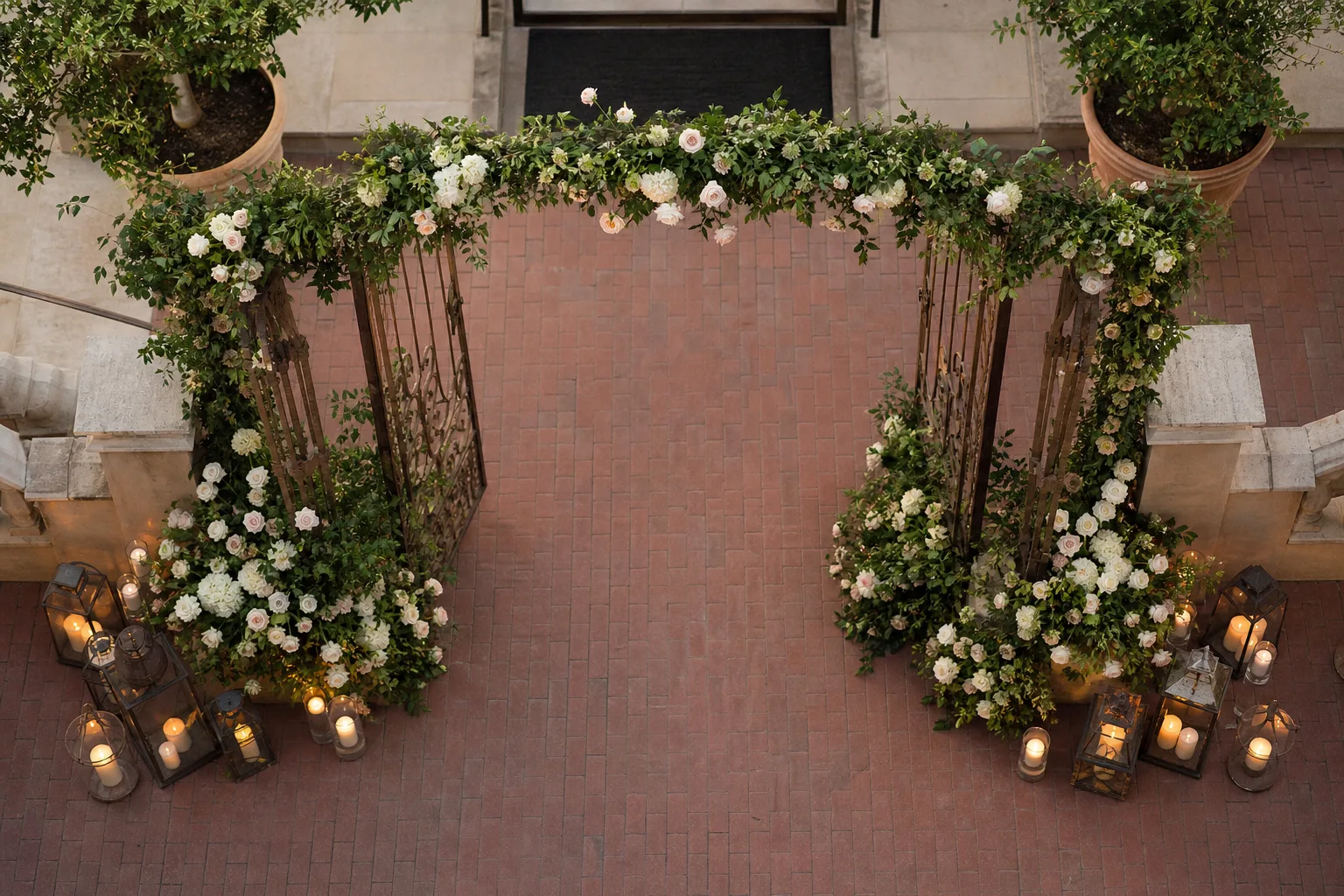 34 Wedding Entrance Decor Ideas That Set the Mood at the Door